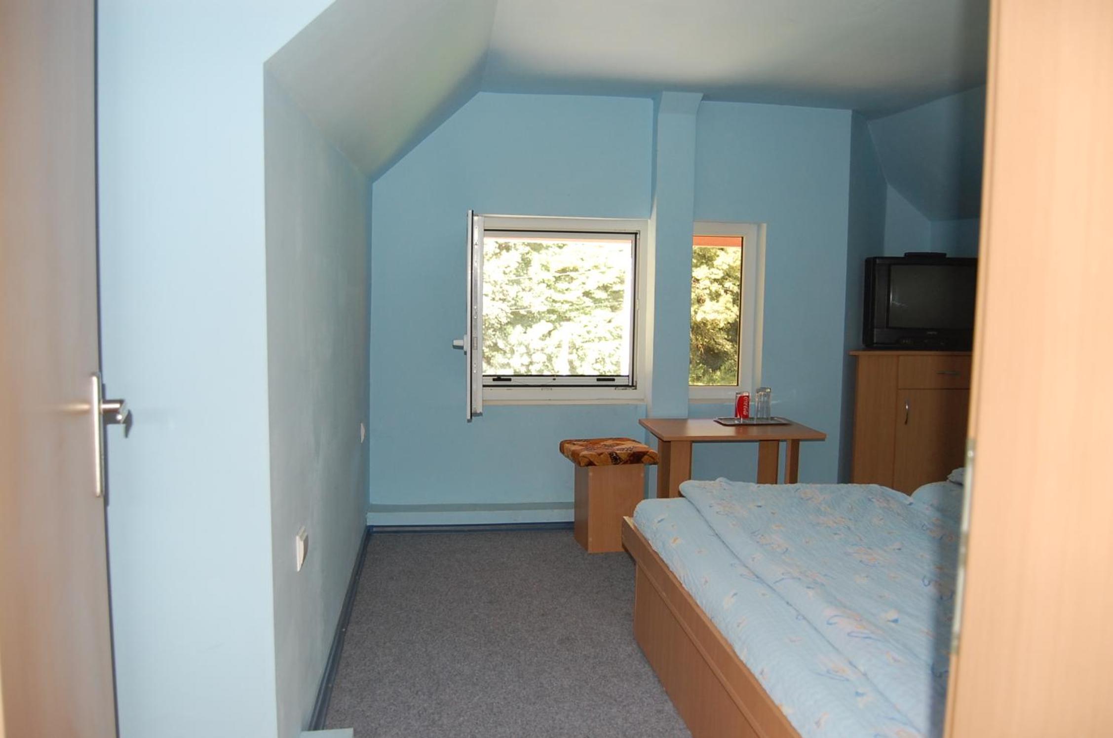 Photo 28