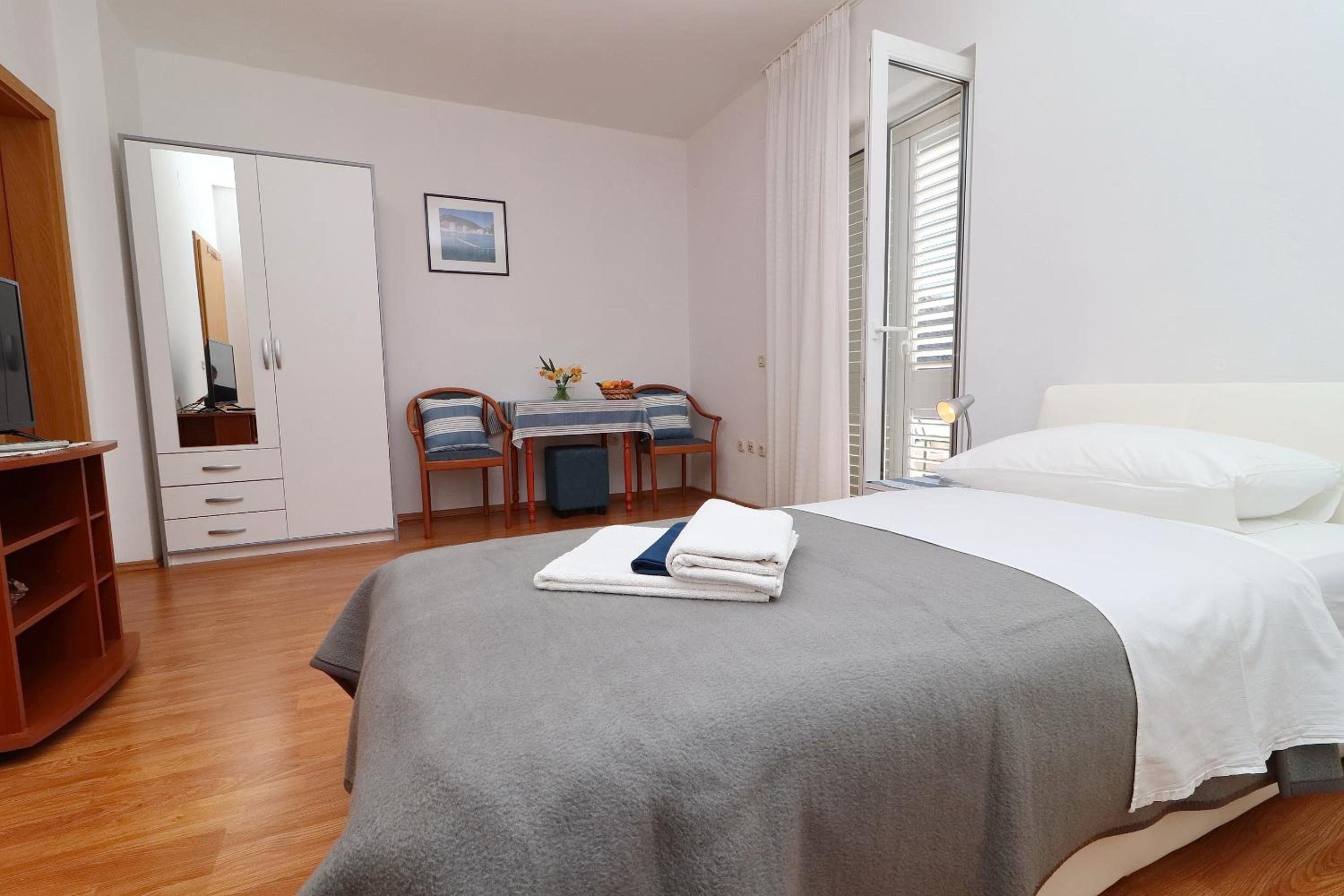 Guest House Franica & Pero Lobrovic view 4