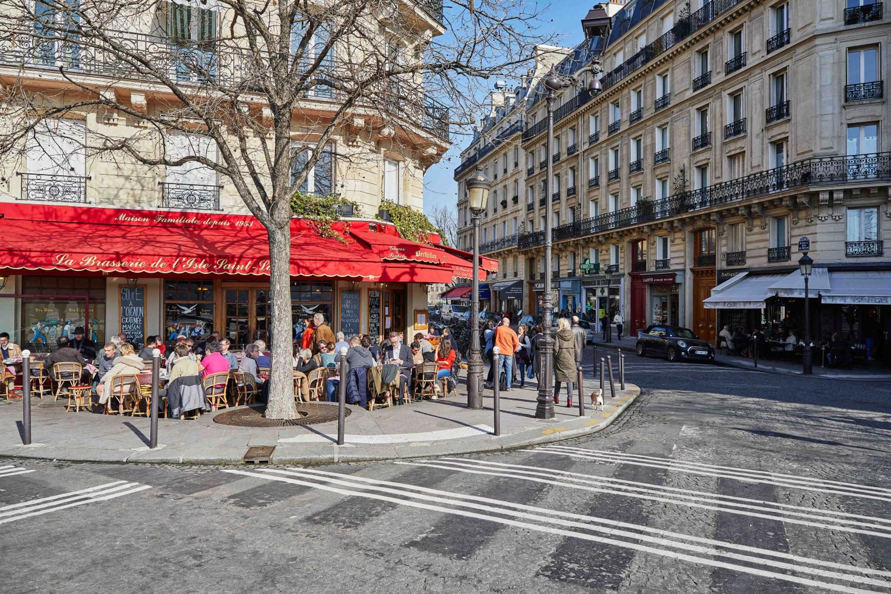 RESIDENCES HARCOURT - Ile Saint Louis - PARIS