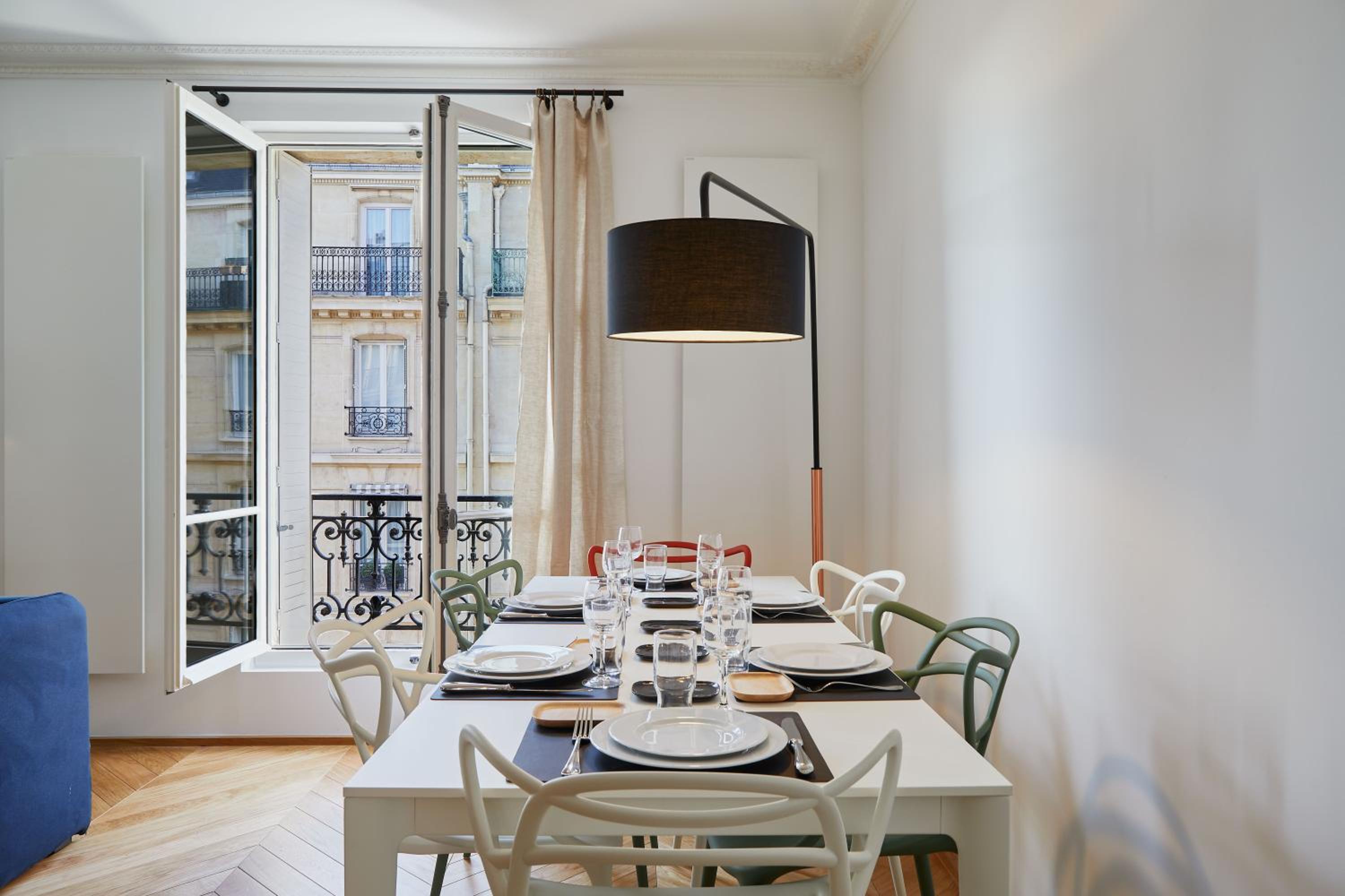 RESIDENCES HARCOURT - Ile Saint Louis - PARIS