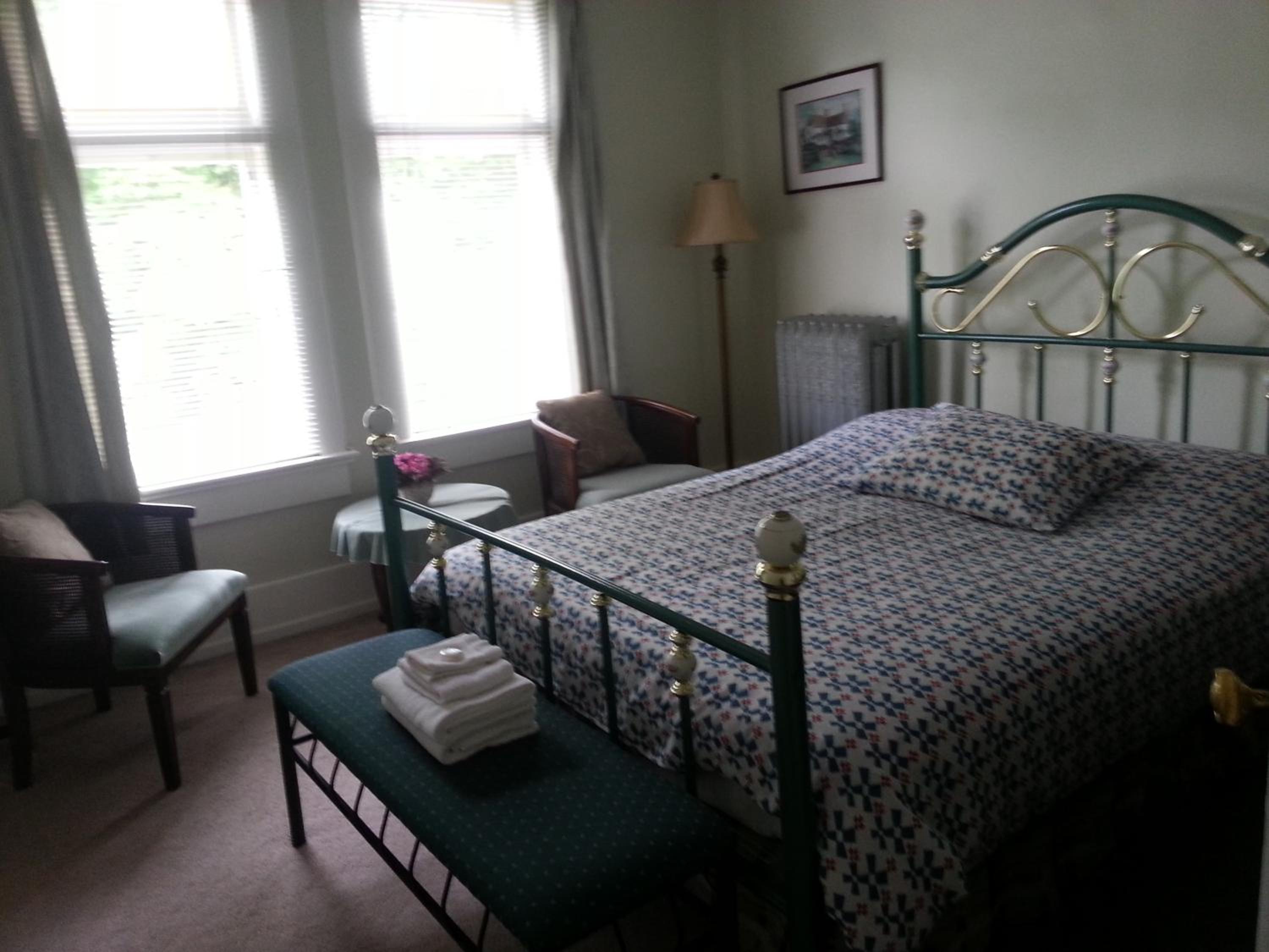 Balfour House