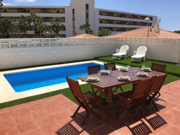 Hotel CHALET 84 con PISCINA PRIVADA - Image 1