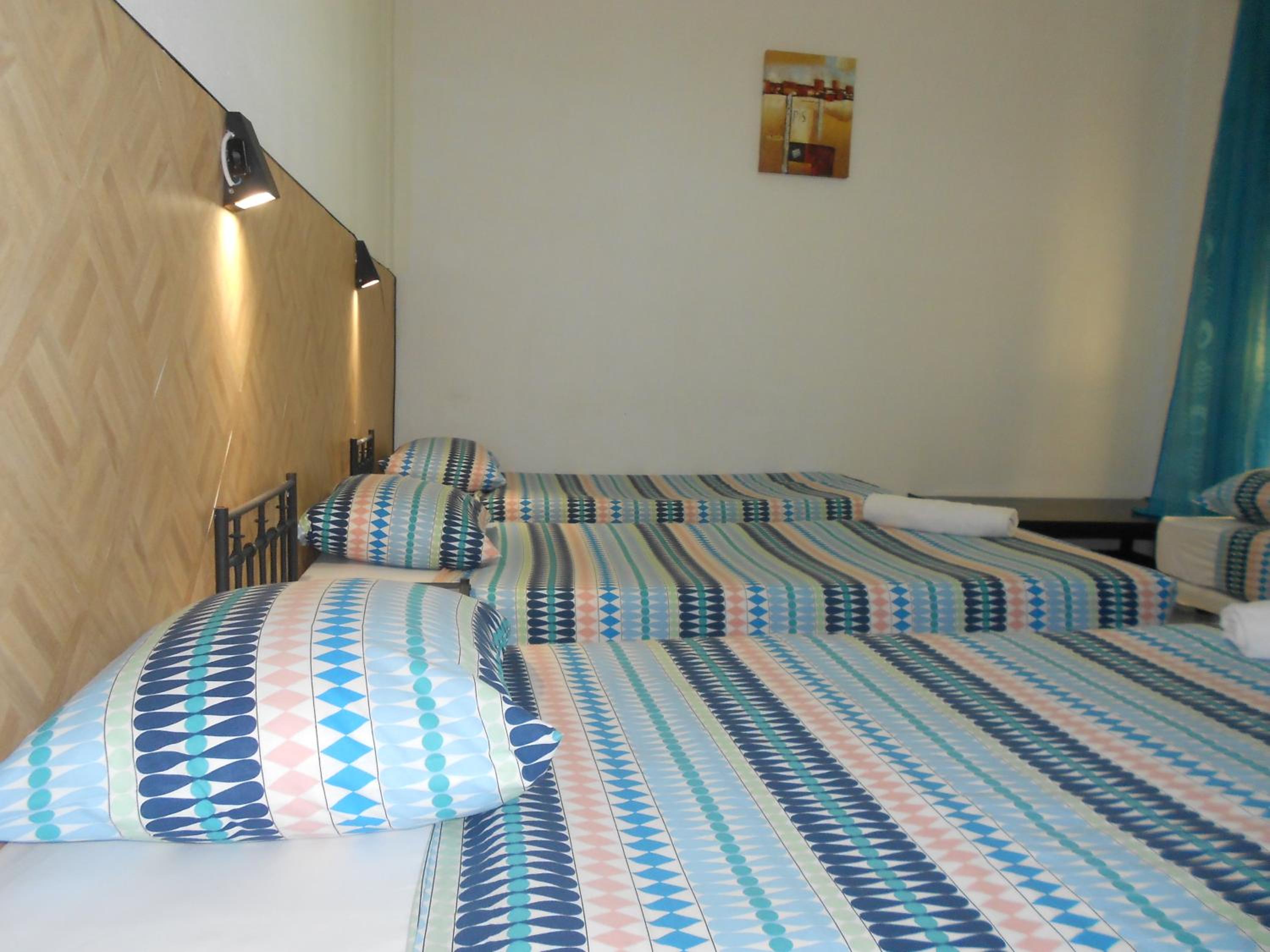 Crescent Rooms