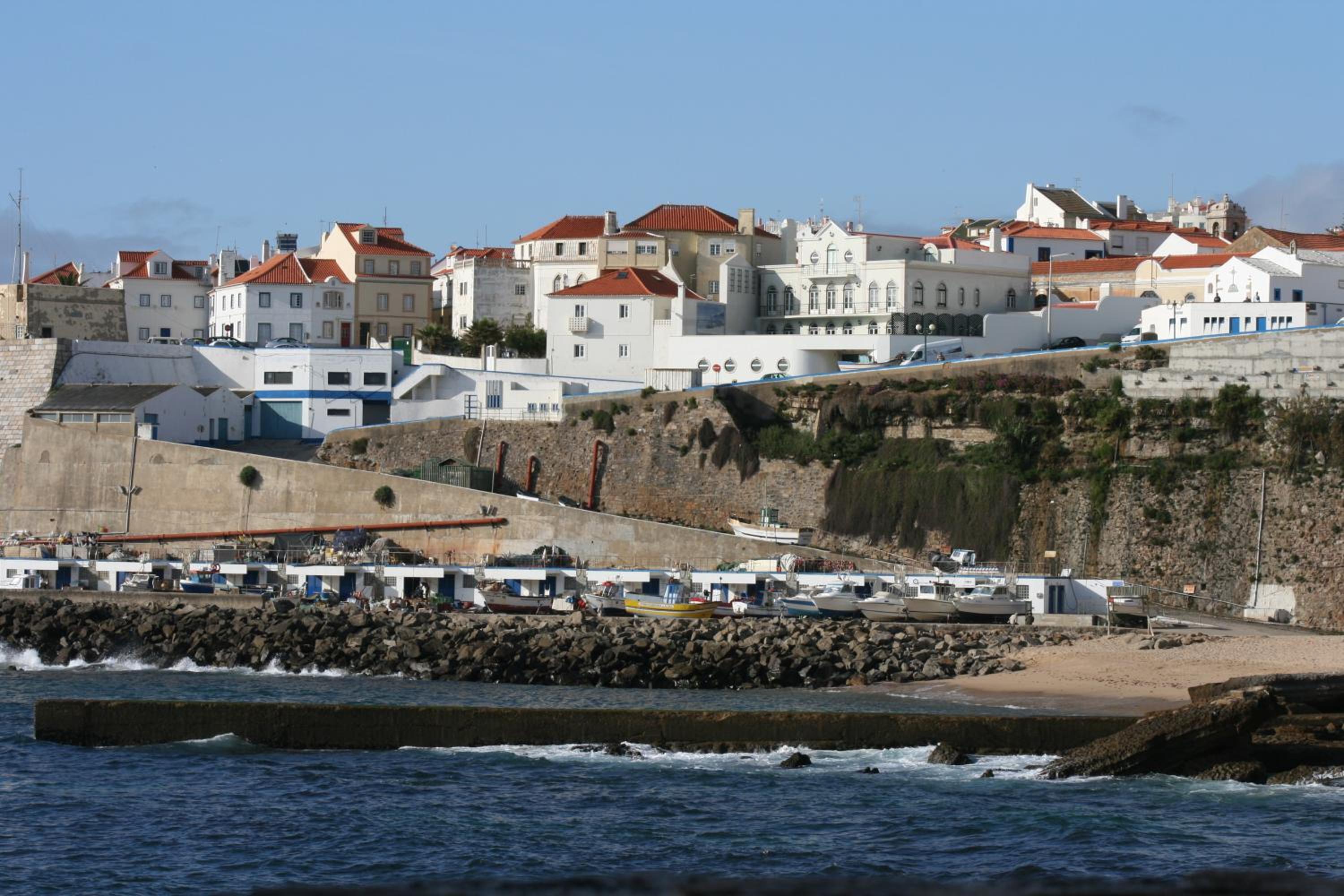 Prime Oceanfront Apartment 2 view 4