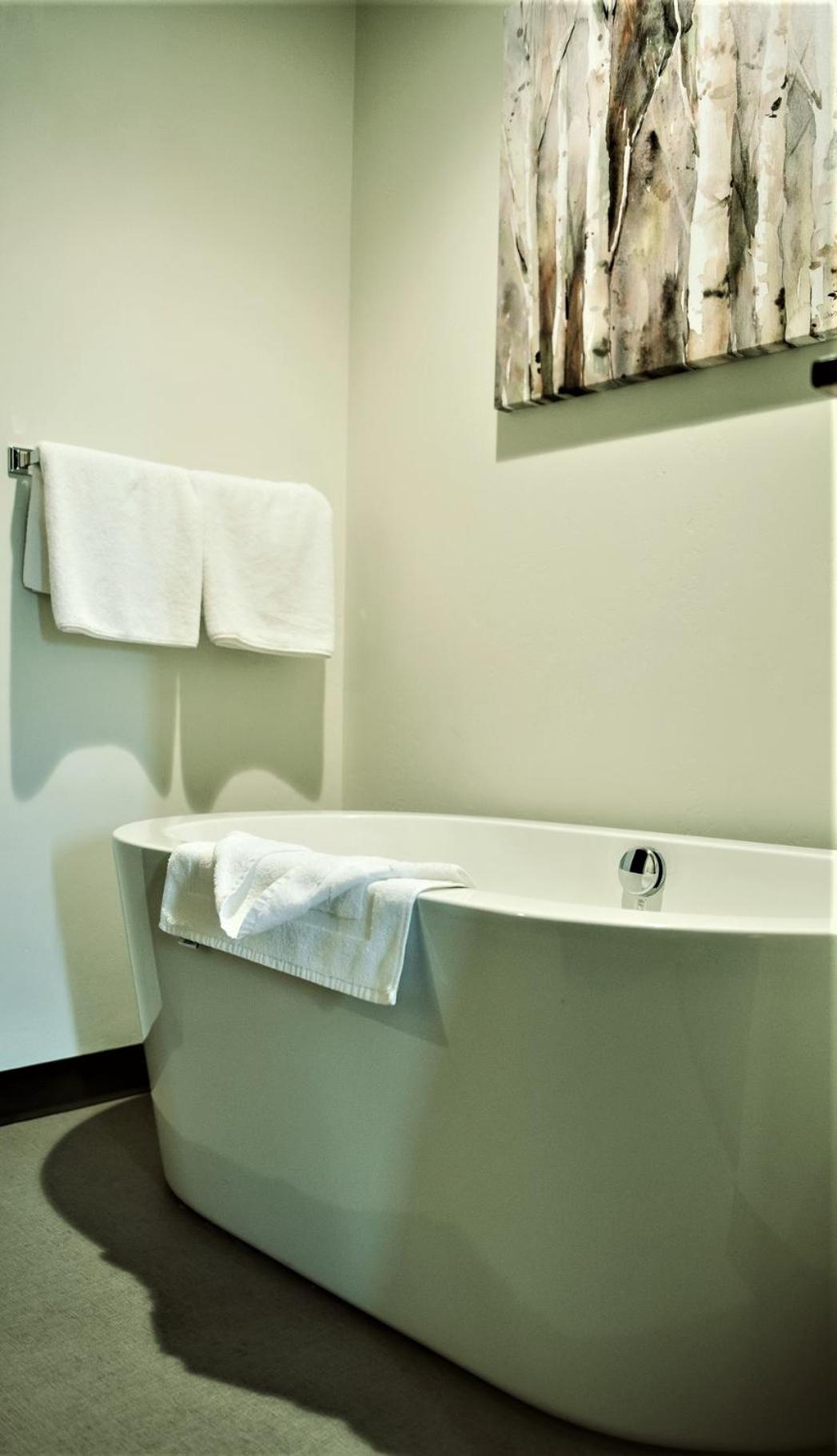 Silver Creek Hotel - Property Image 12