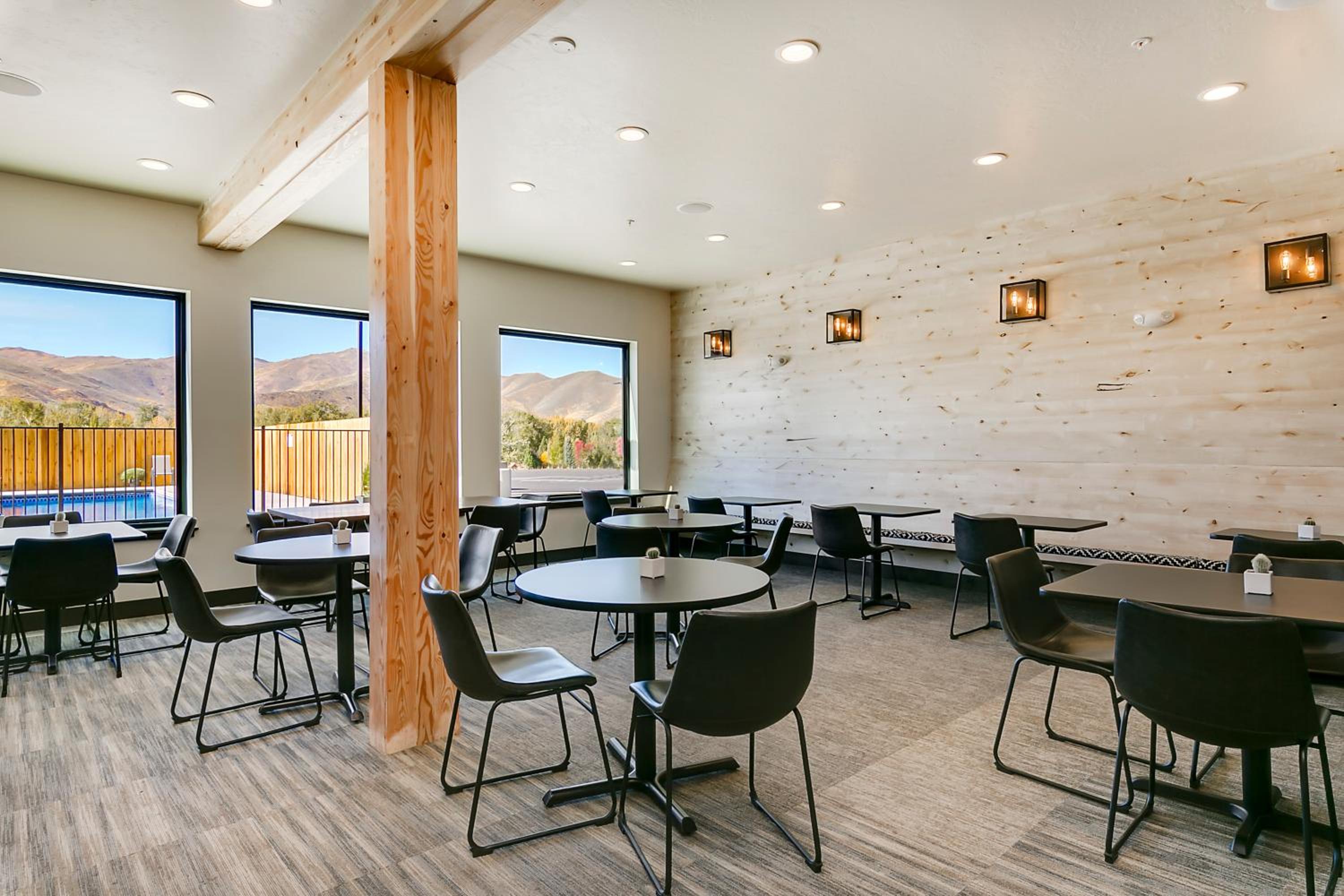 Silver Creek Hotel - Property Image 24