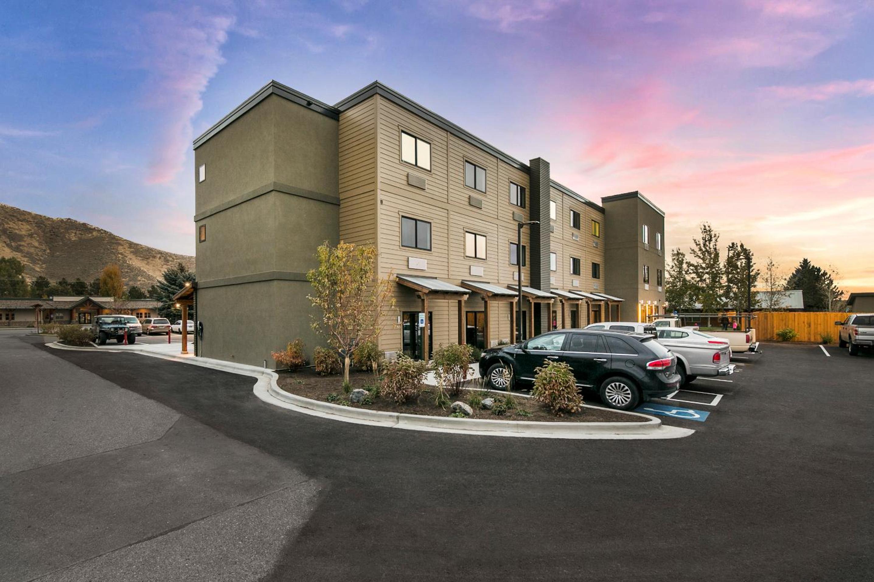 Silver Creek Hotel - Property Image 36