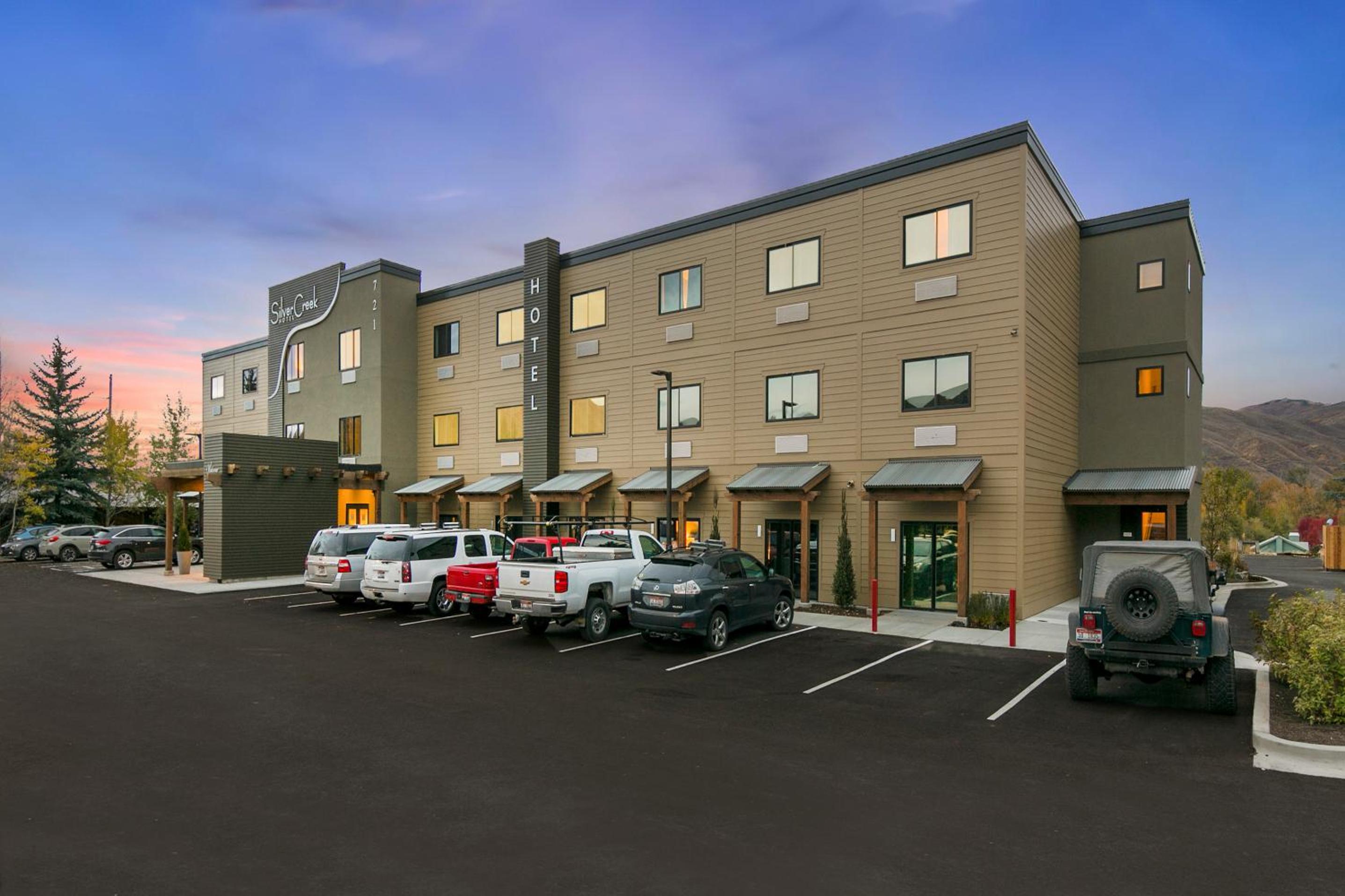 Silver Creek Hotel - Property Image 37