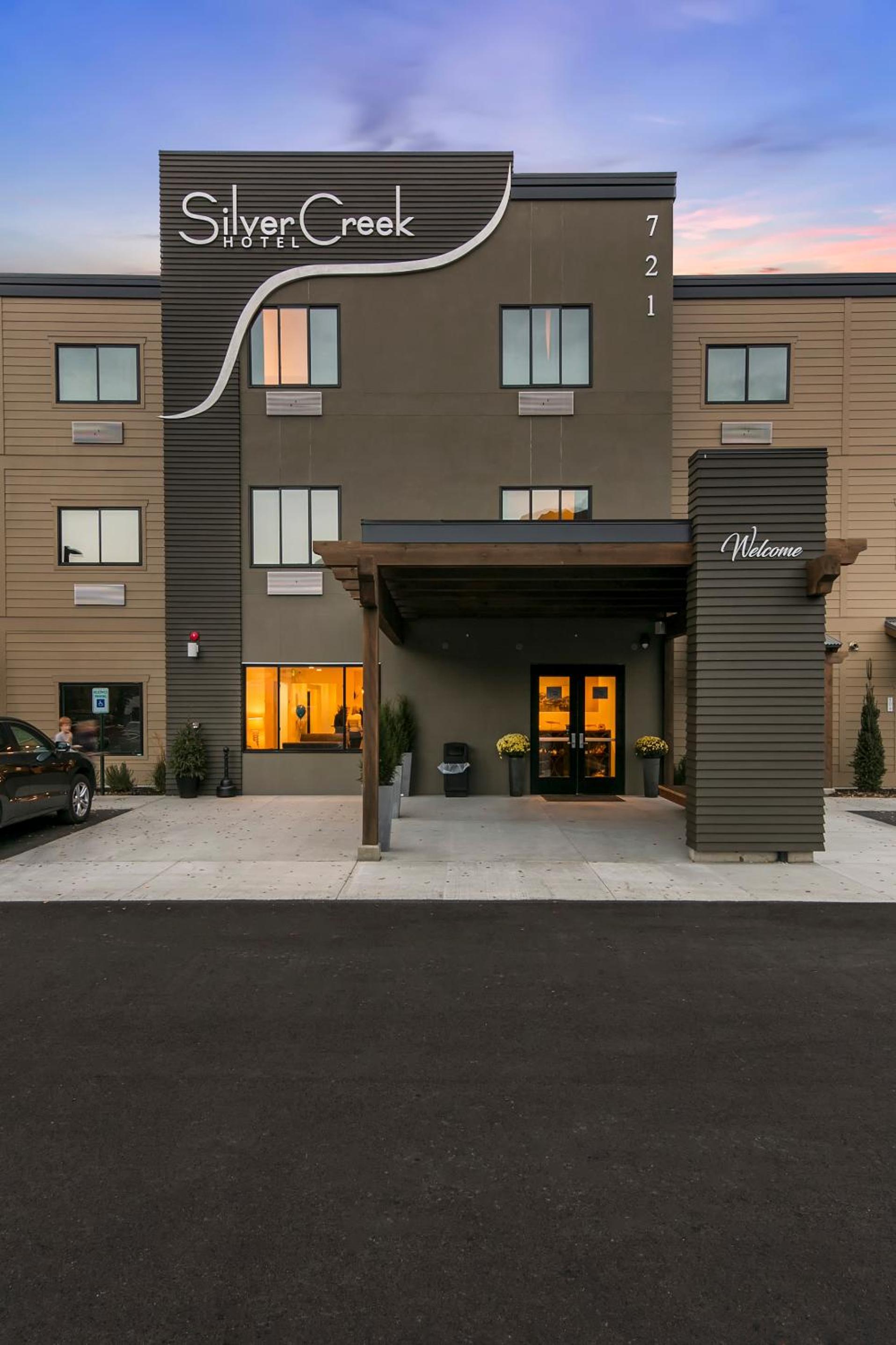 Silver Creek Hotel - Property Image 38