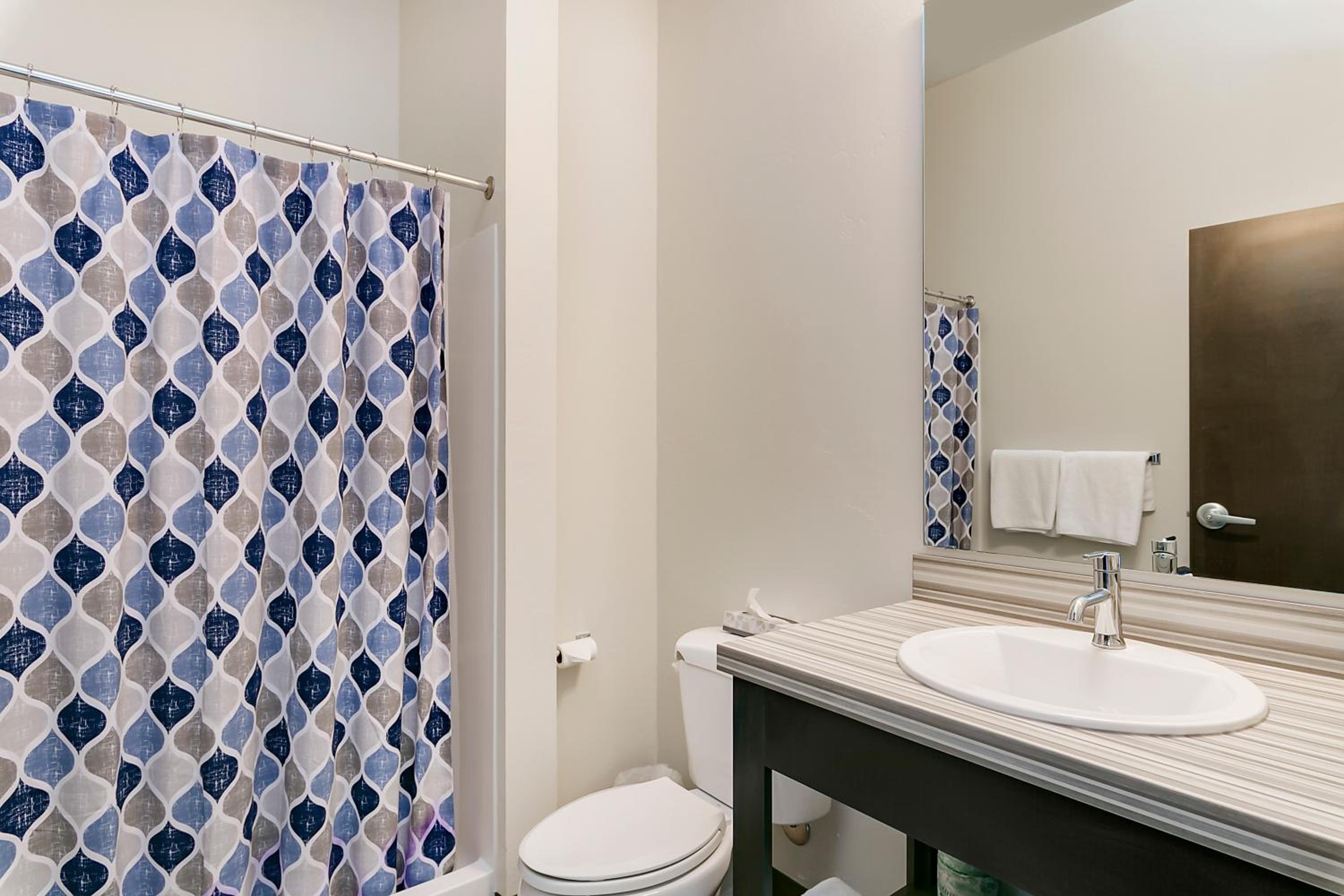Silver Creek Hotel - Property Image 60