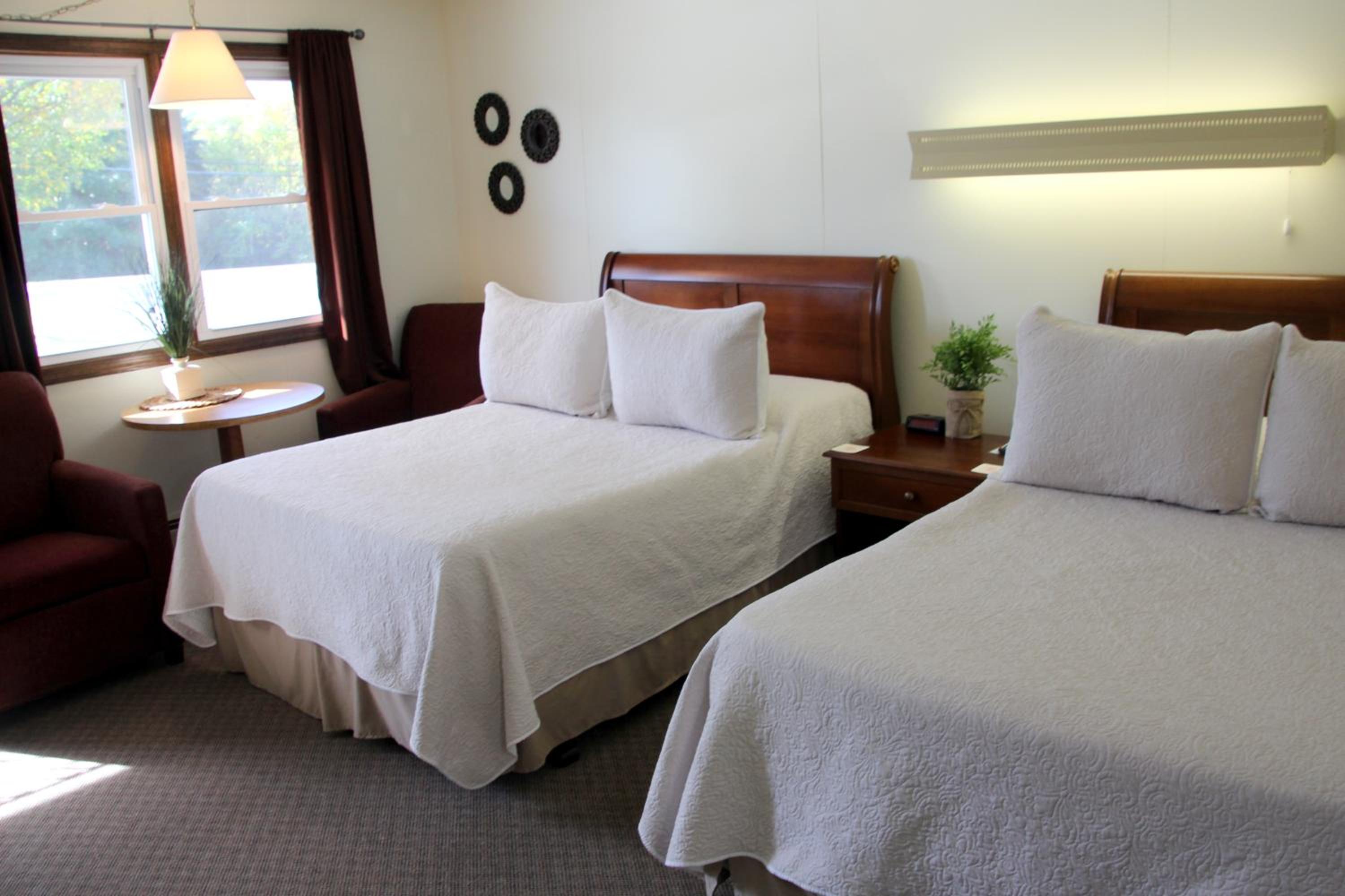 All Seasons Inn