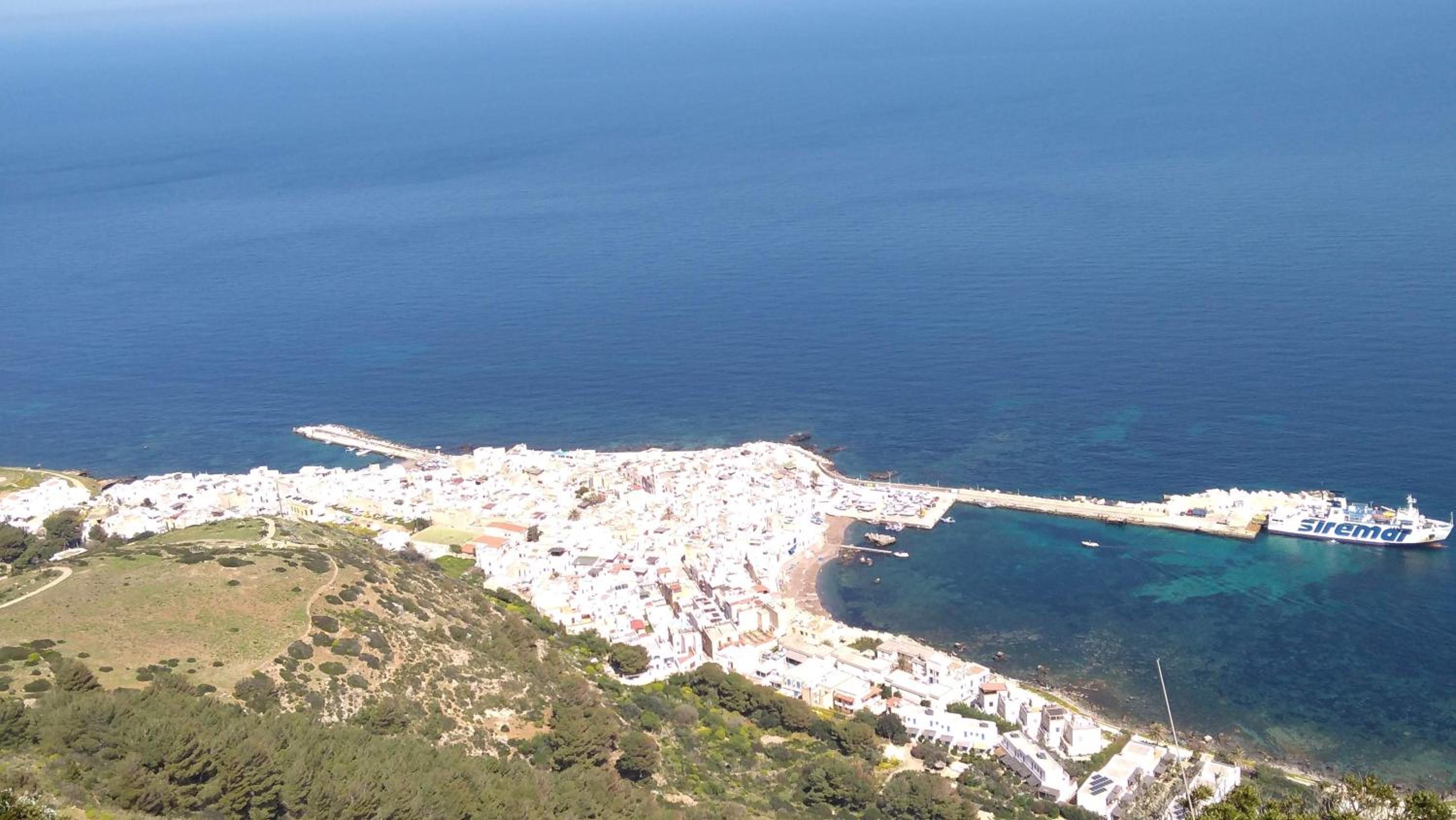 The Twins rooms in Marettimo 1 view 2