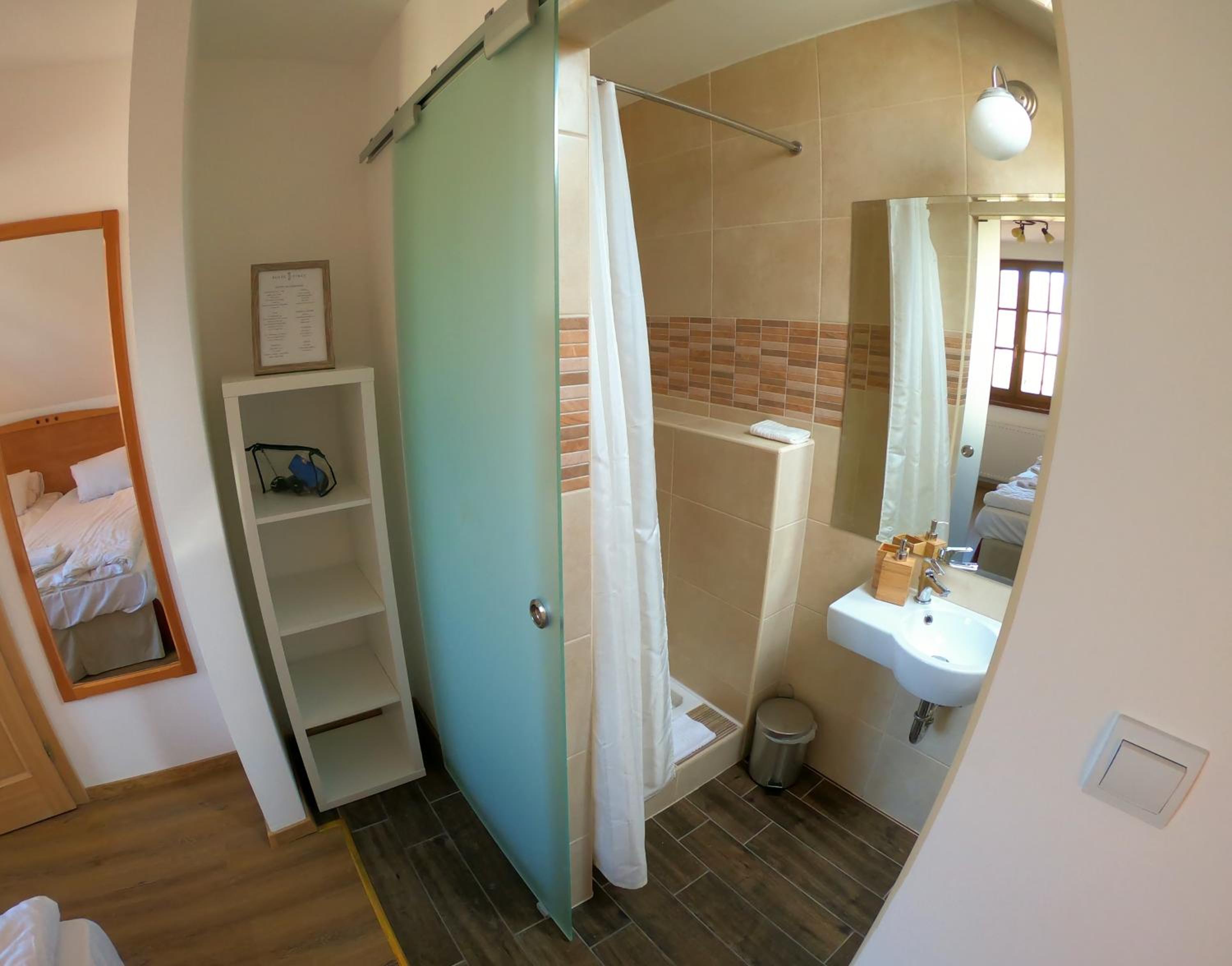 Photo 42