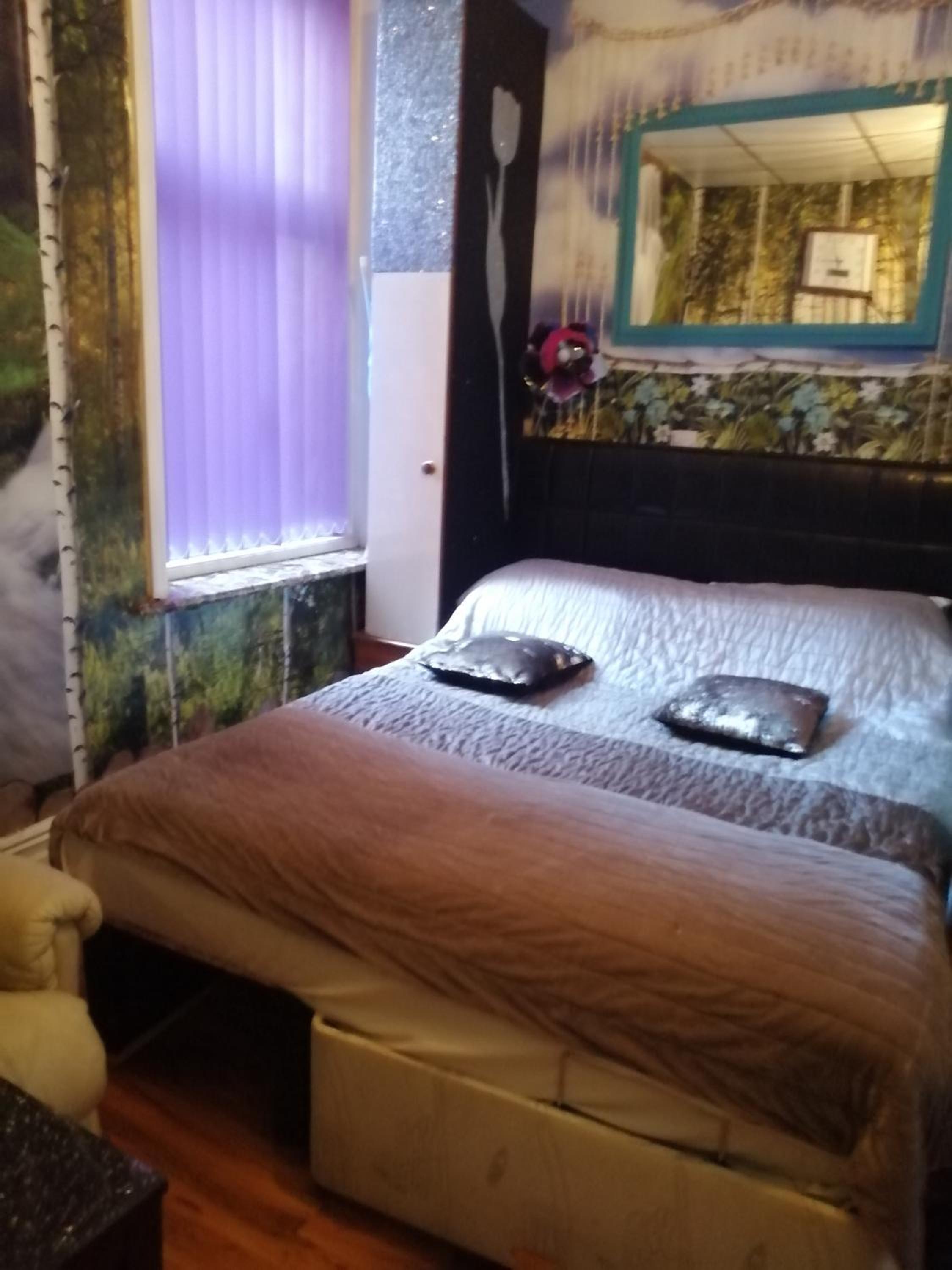 K.k's North Station Self catering holiday apartments