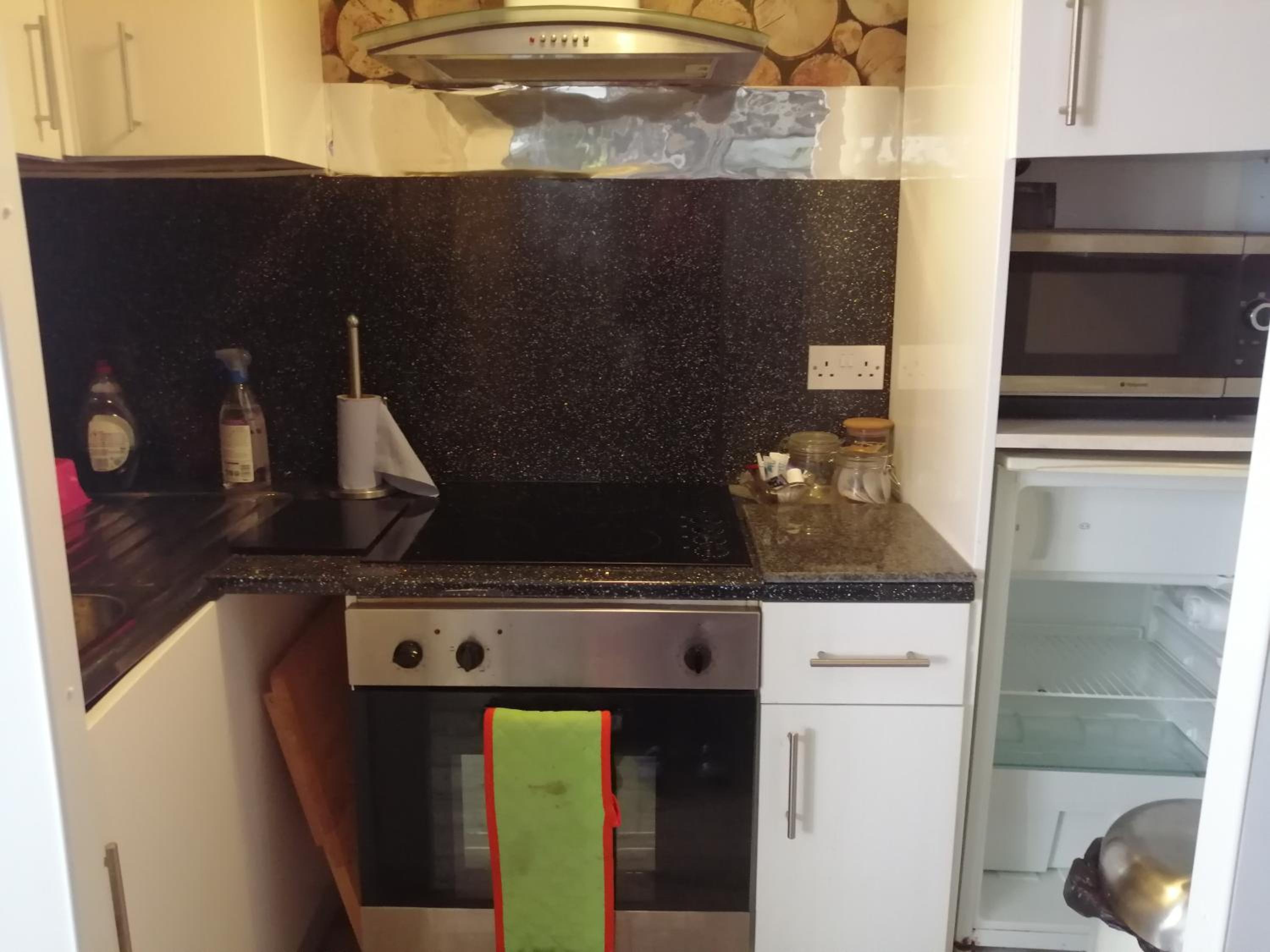 K.k's North Station Self catering holiday apartments
