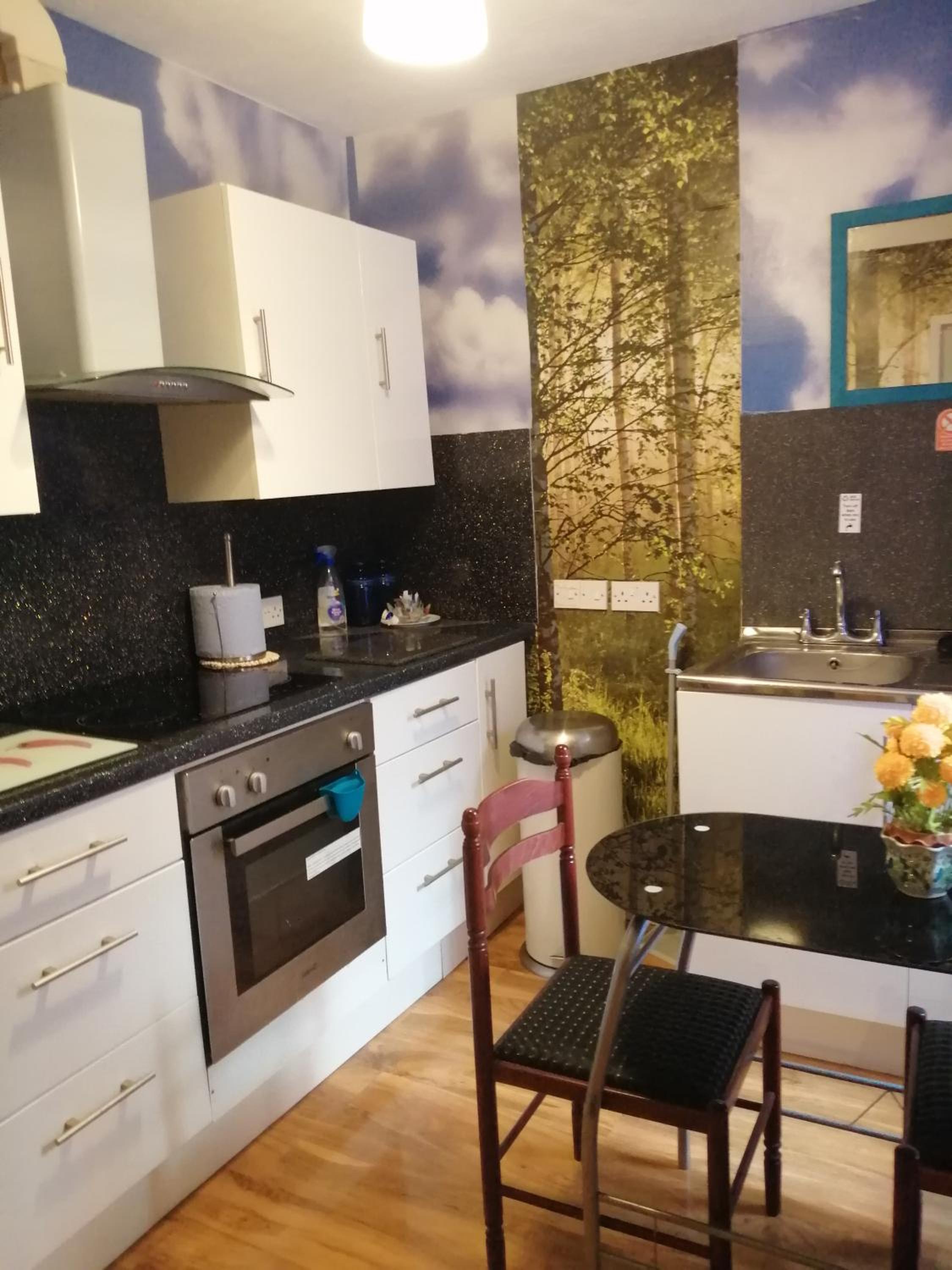 K.k's North Station Self catering holiday apartments