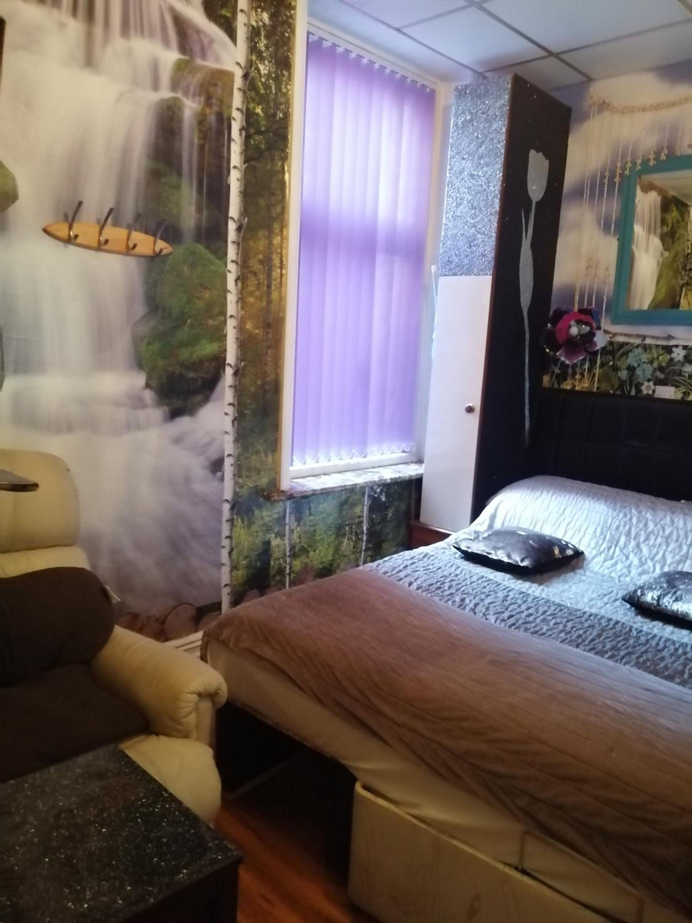 K.k's North Station Self catering holiday apartments