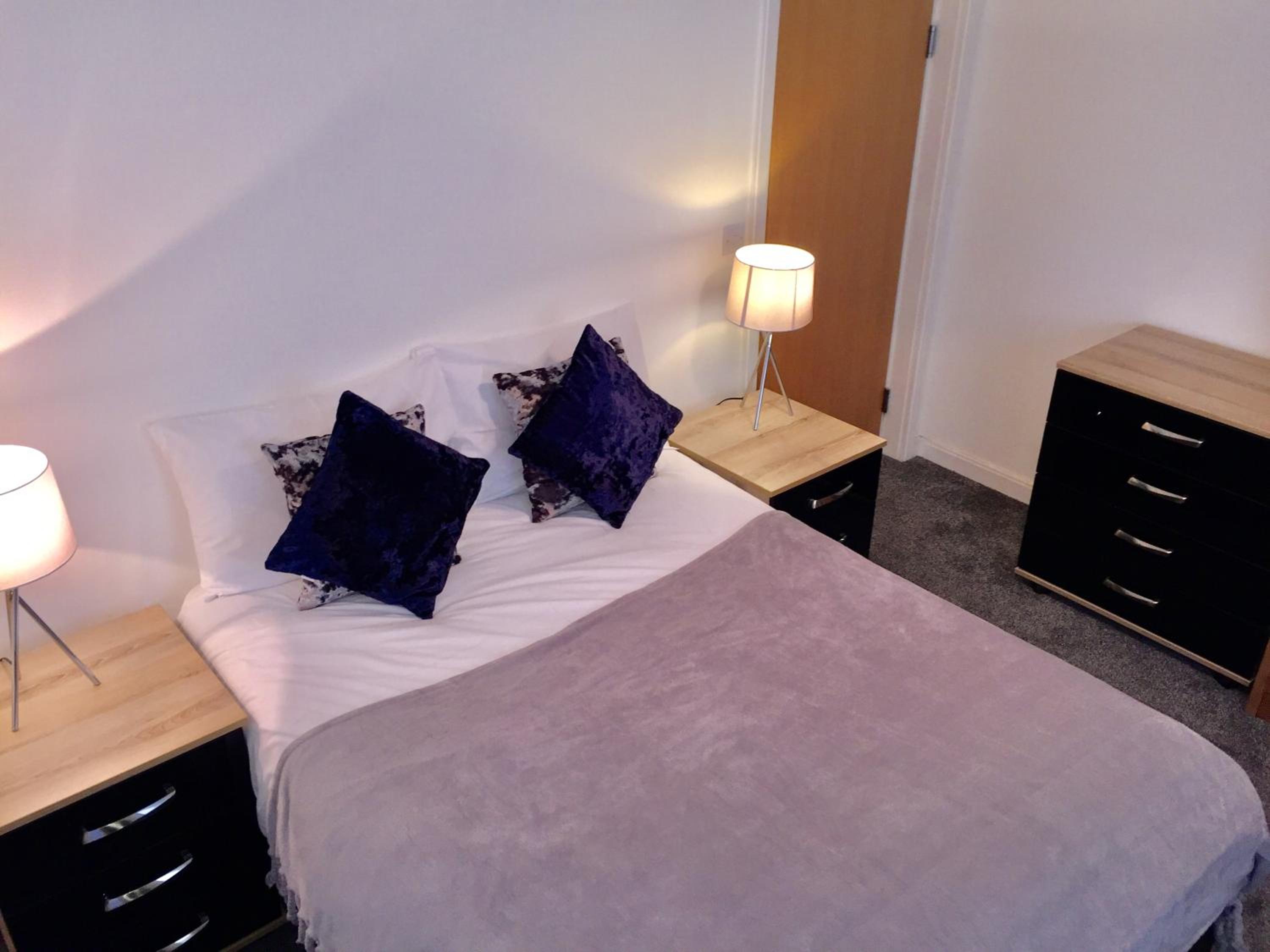 Leicester Vacations - Empire Serviced Apartments - Property Image 2