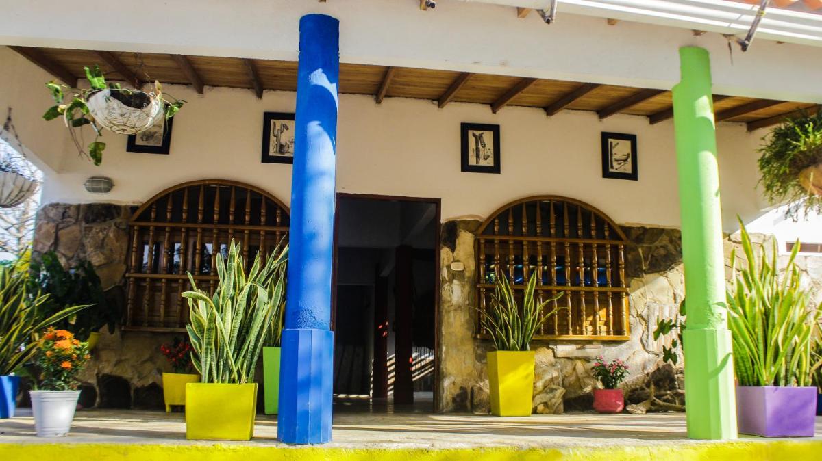 Playa Samara Hostel