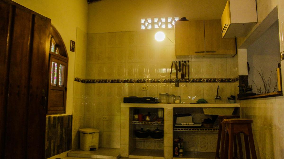 Playa Samara Hostel