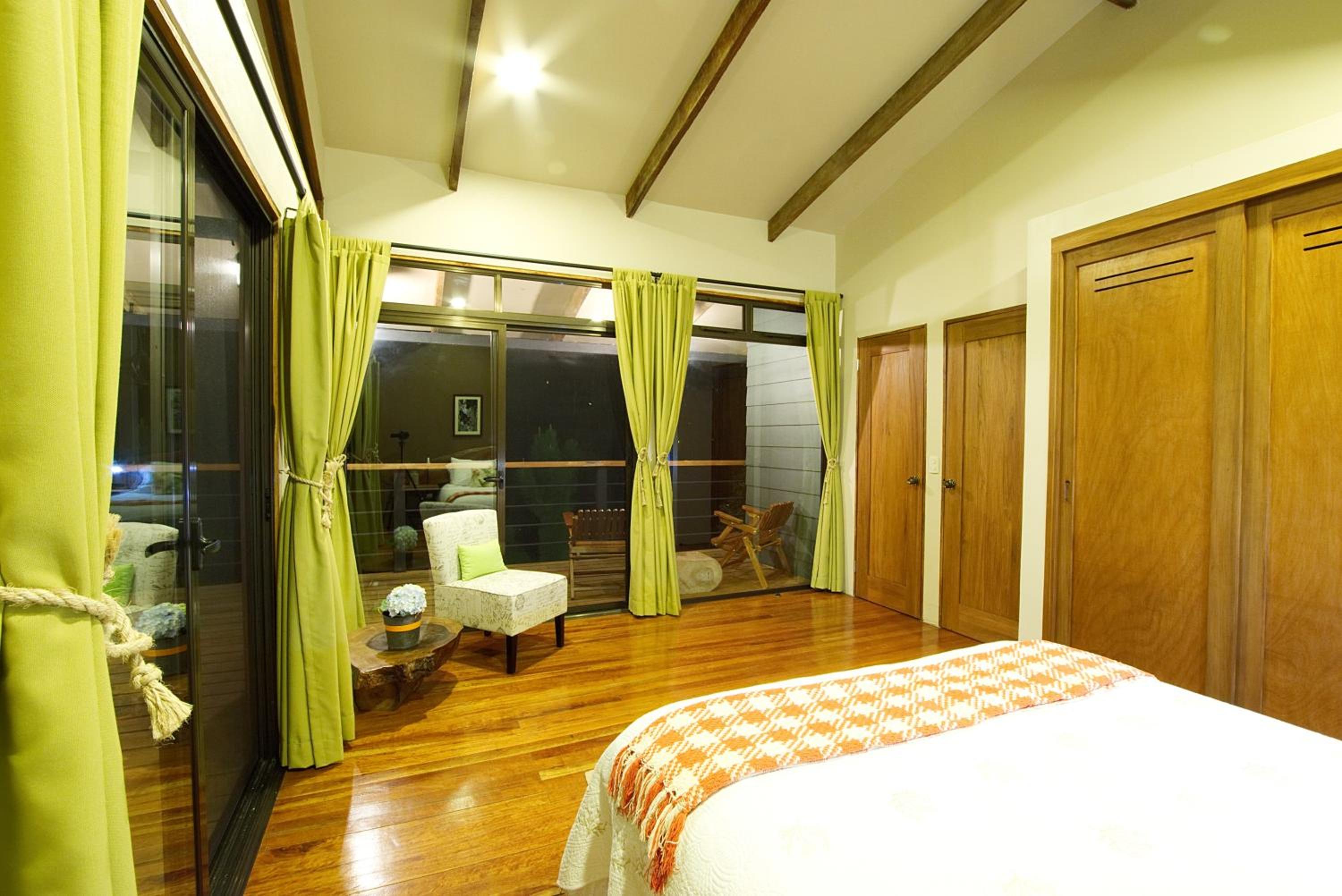Monteverde Casa Mia, near main attractions and town!