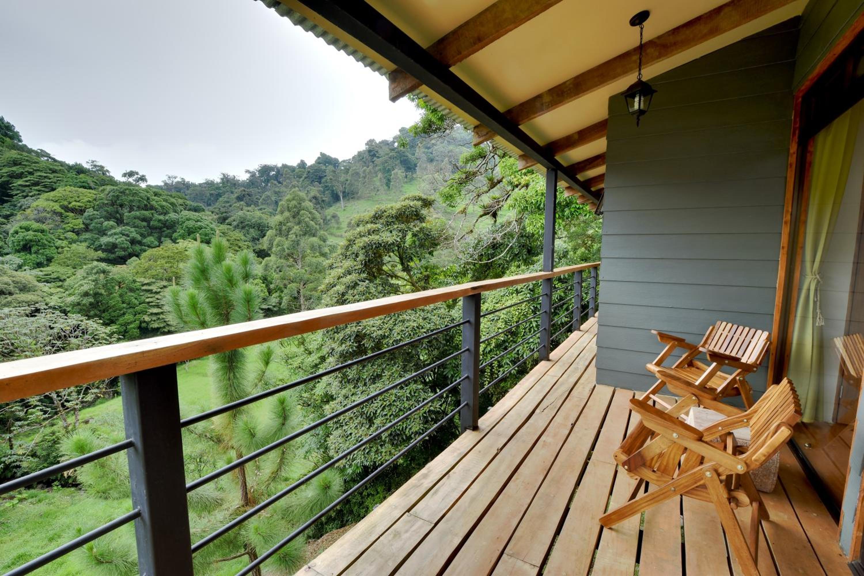 Monteverde Casa Mia, near main attractions and town!