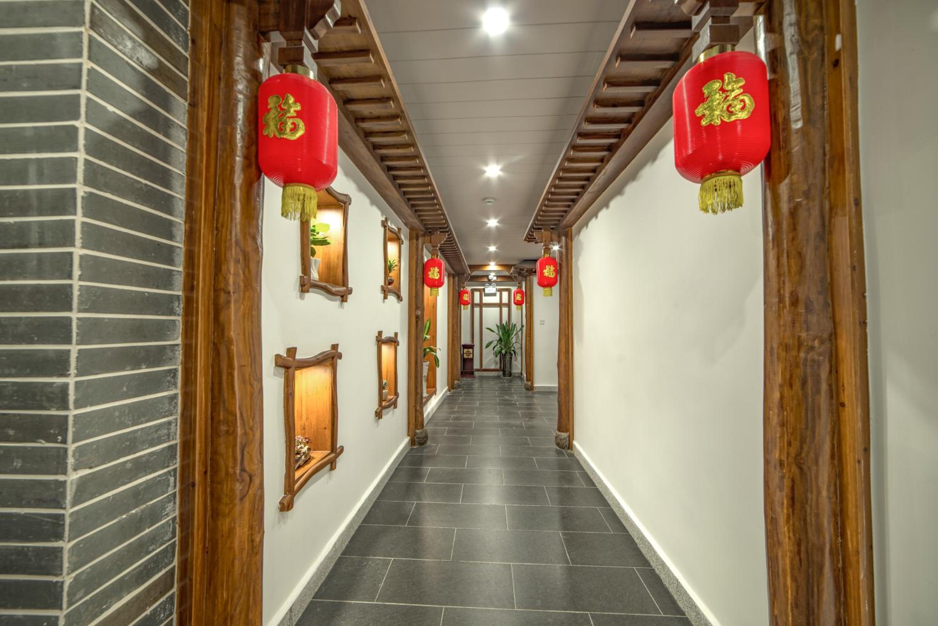Lee's Boutique Resort & Including free breakfast and free pick-up service