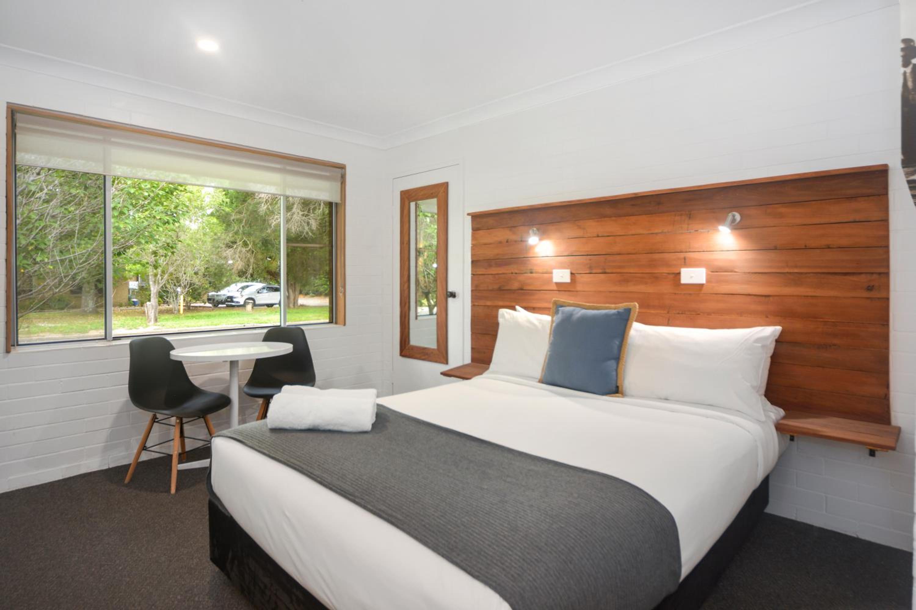 Pleasant Way River Lodge