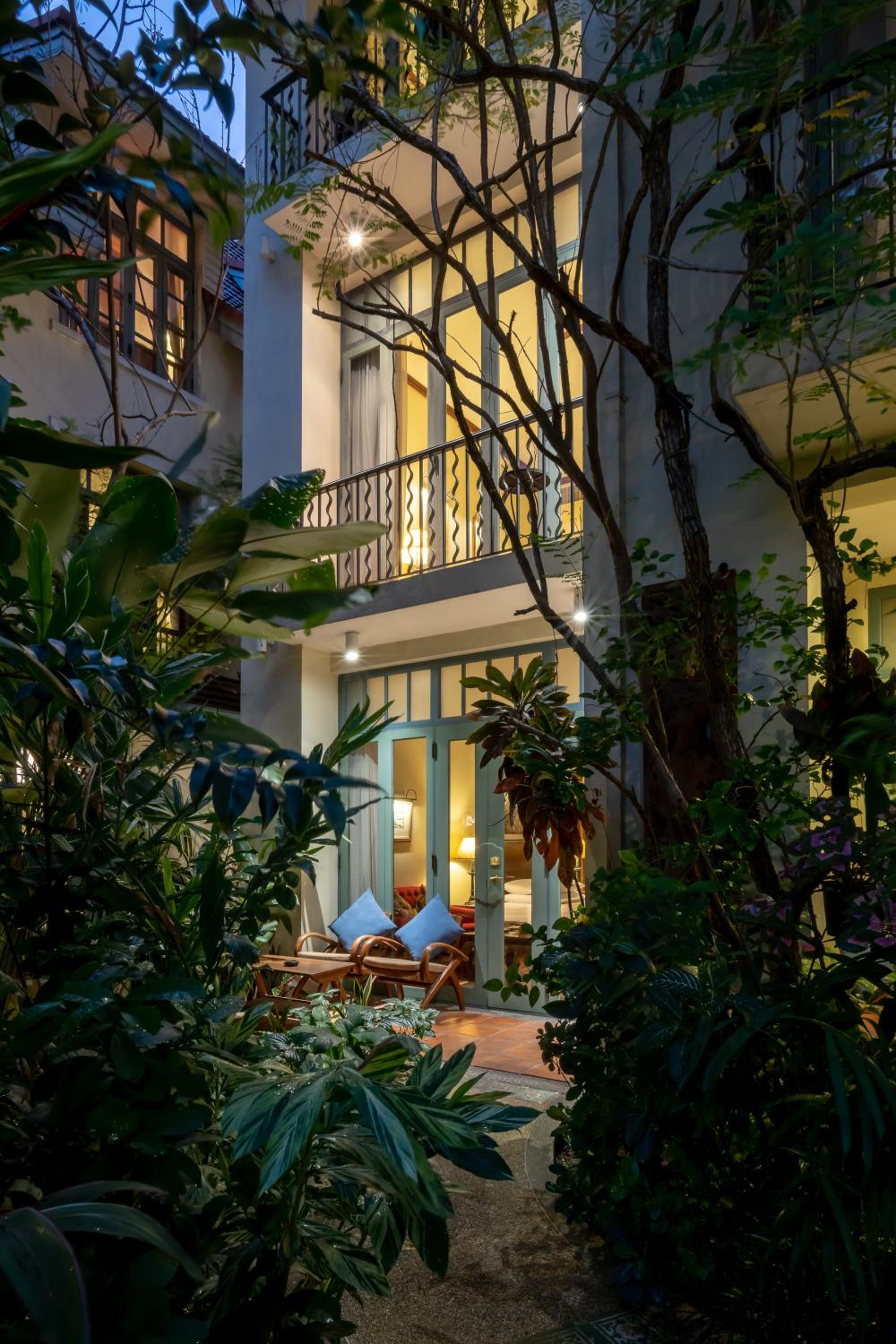 Ariyasom Villa