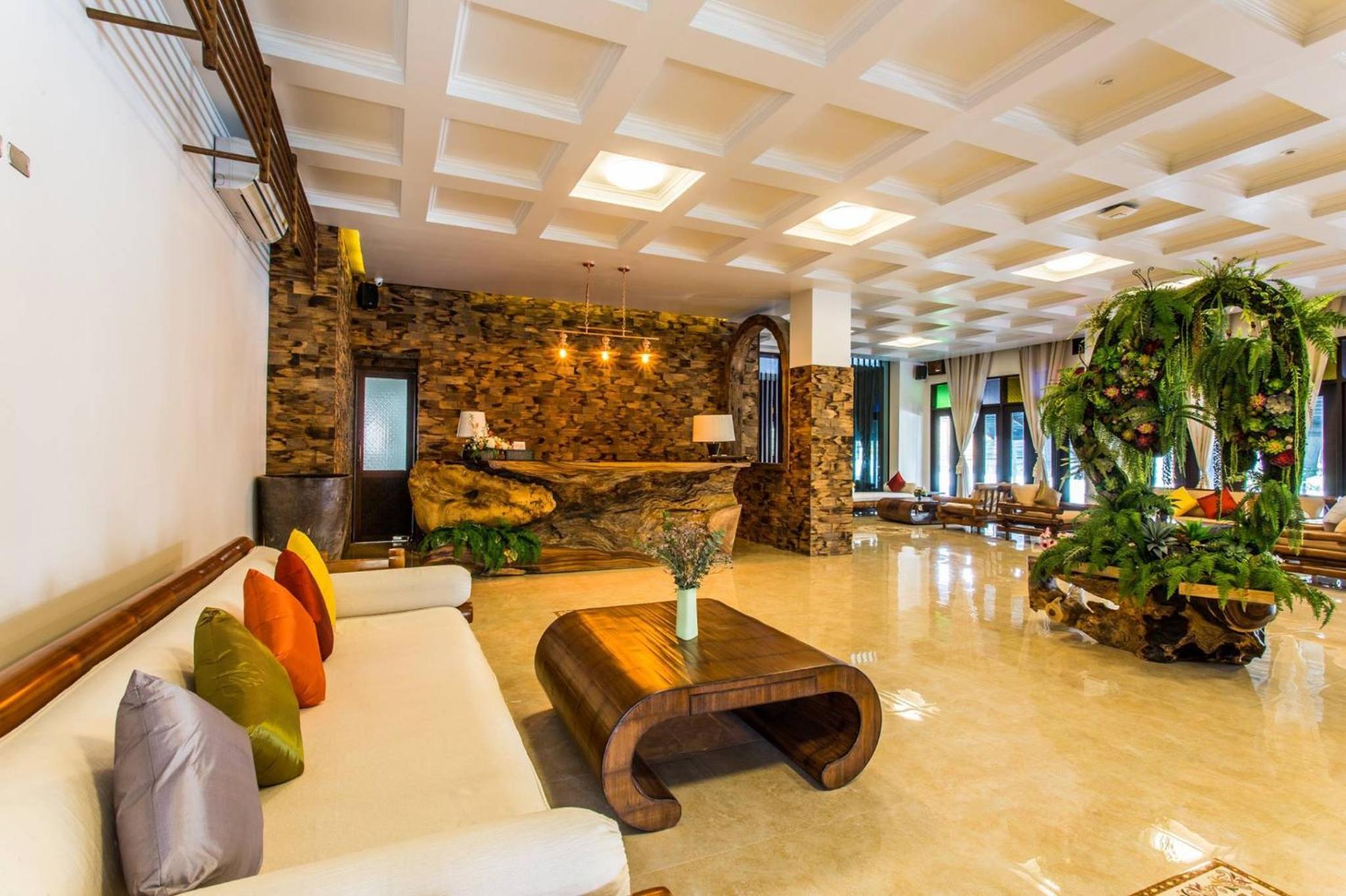 NightBazaar Inn Hotel 7