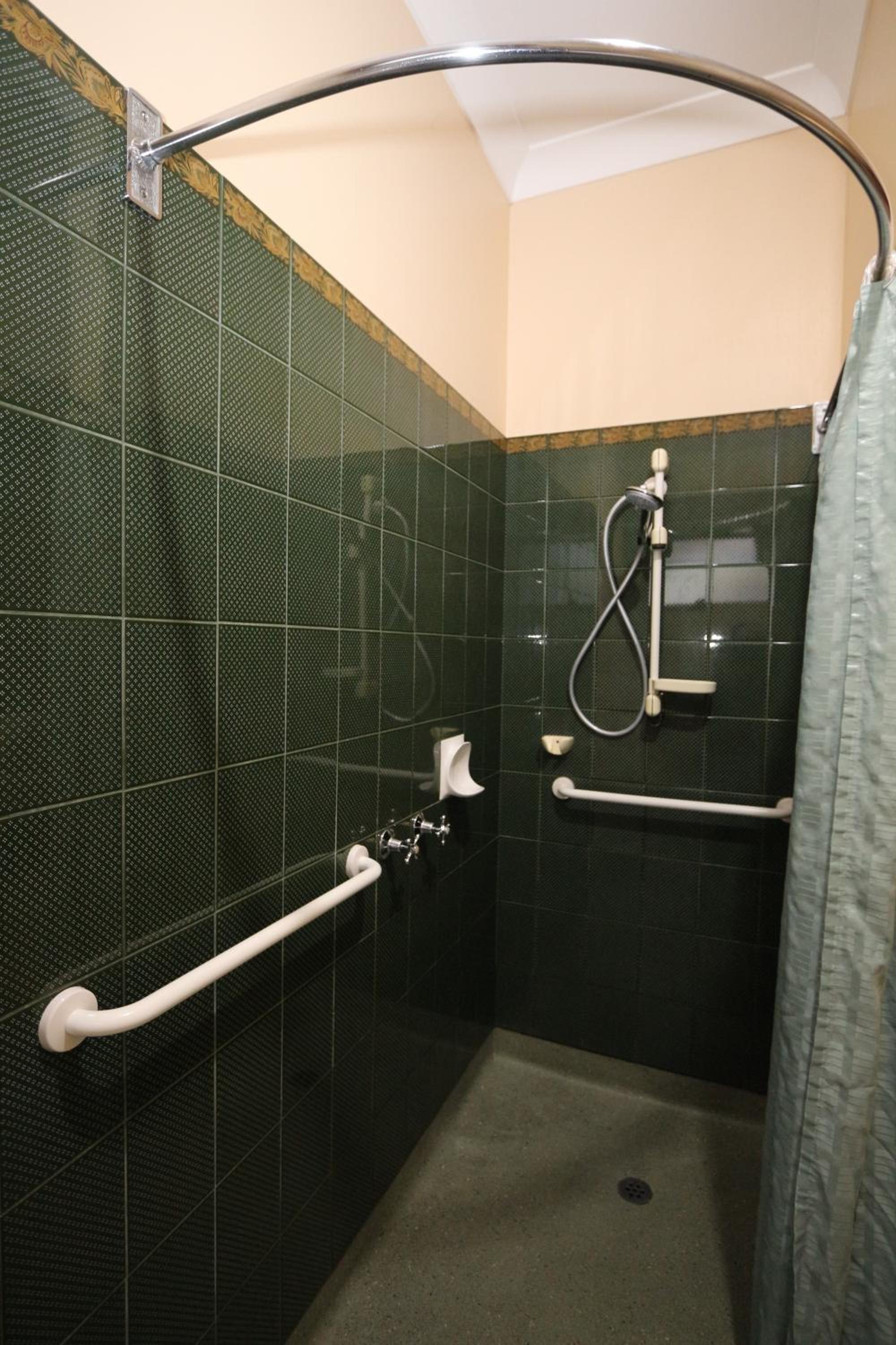 Photo 38