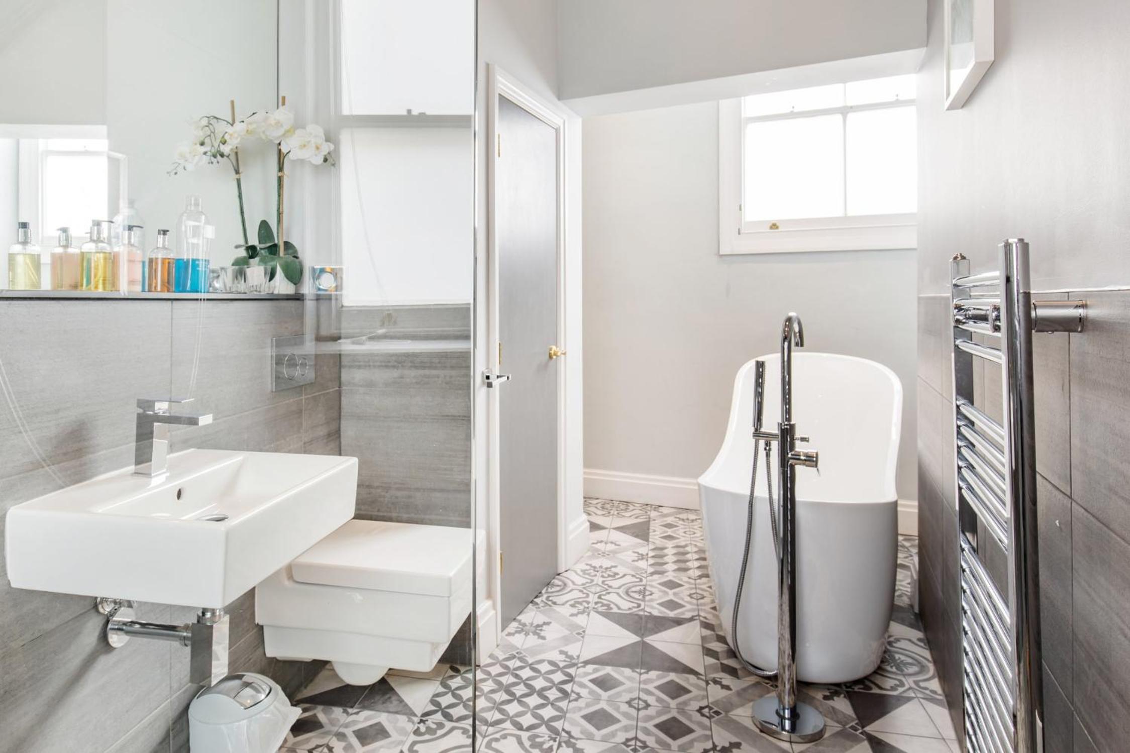 The Corson at Claremont Apartments, photo 11