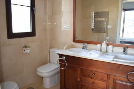Marbella Vacations - Marbella, Los Arqueros Golf Country Club, Sleeps 7 plus 1 child - Property Image 52
