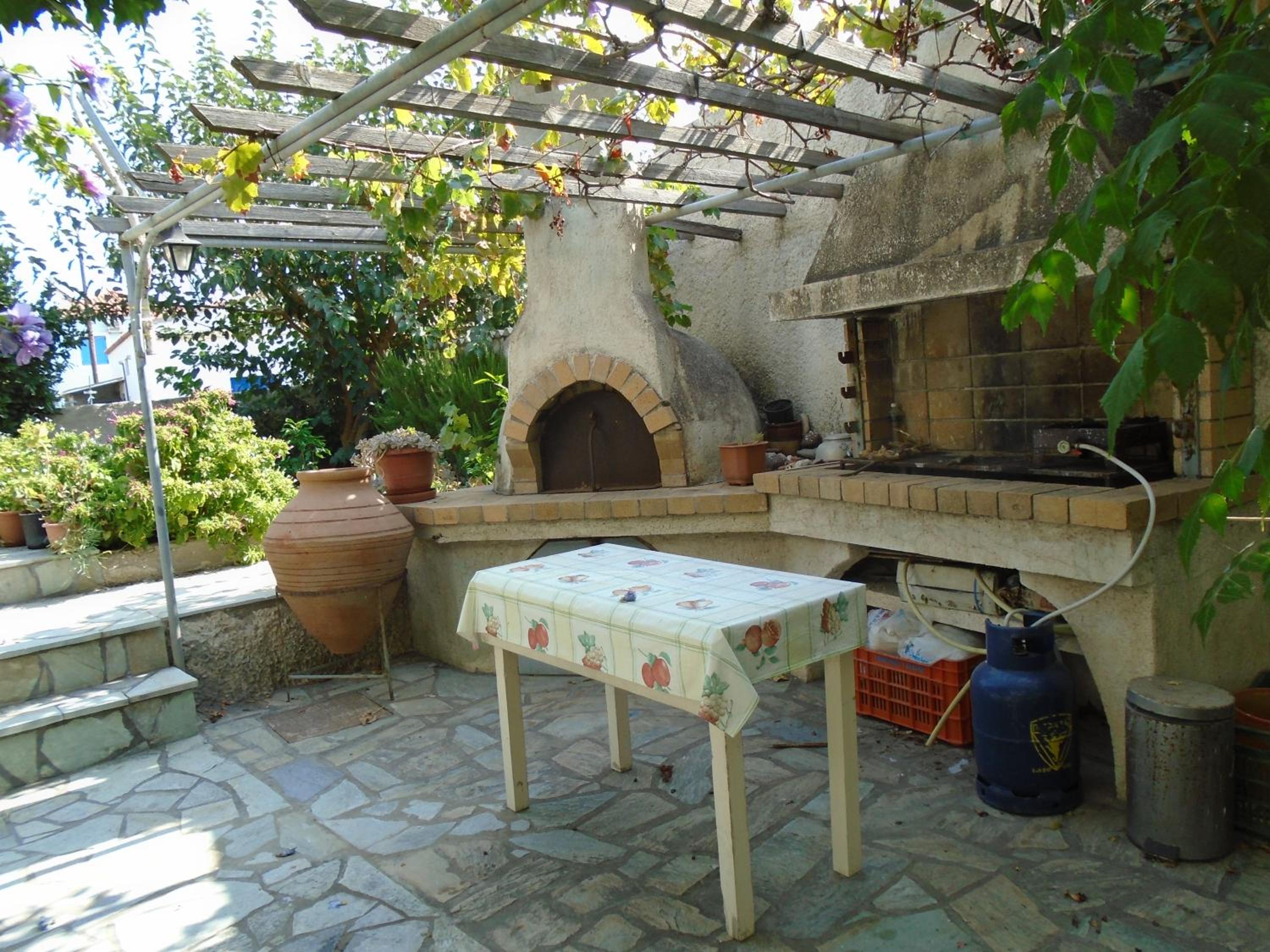 Sea Front two bedroom House in Lesvos view 4