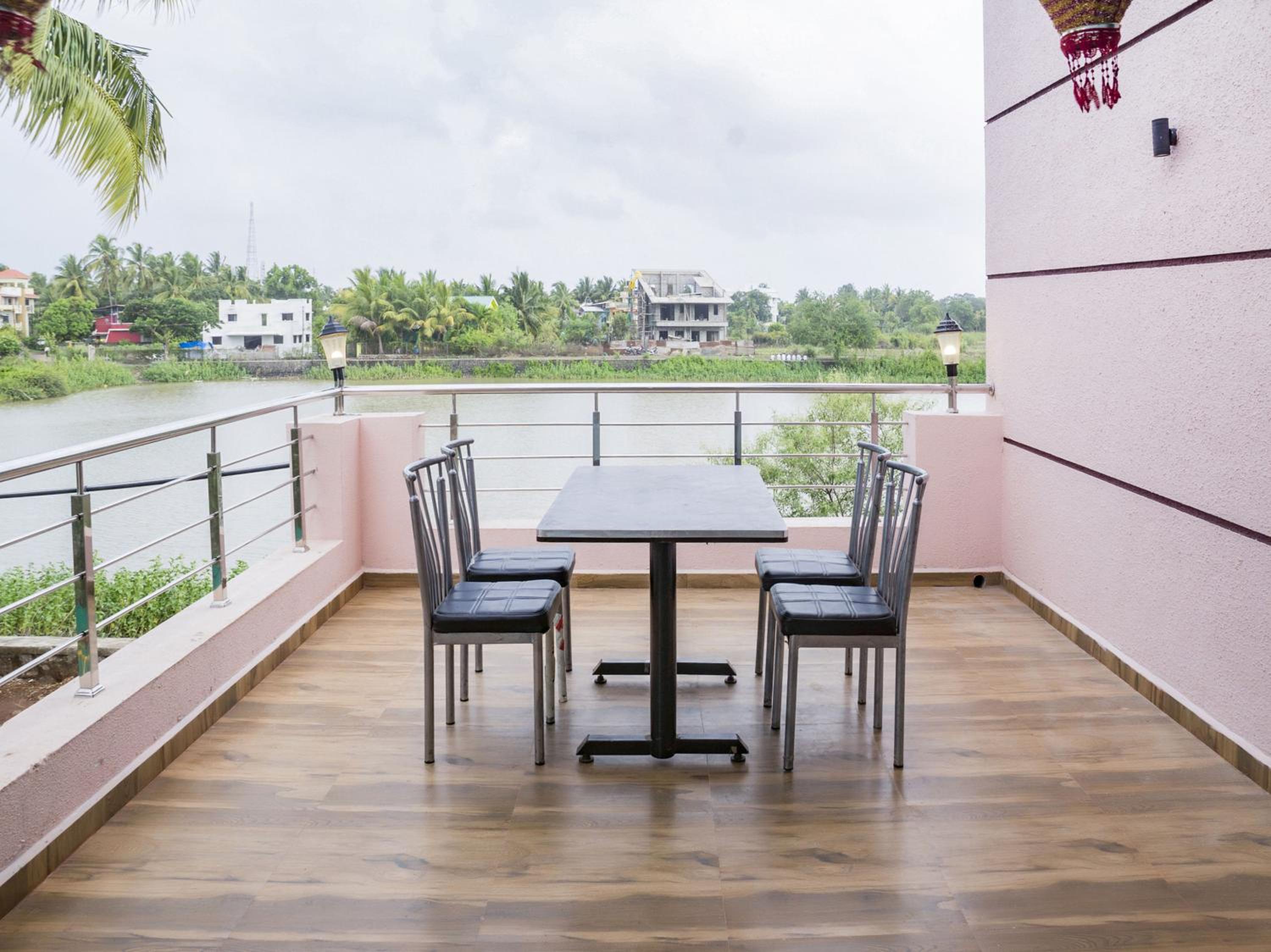 Lotus The Lake View Resort view 5
