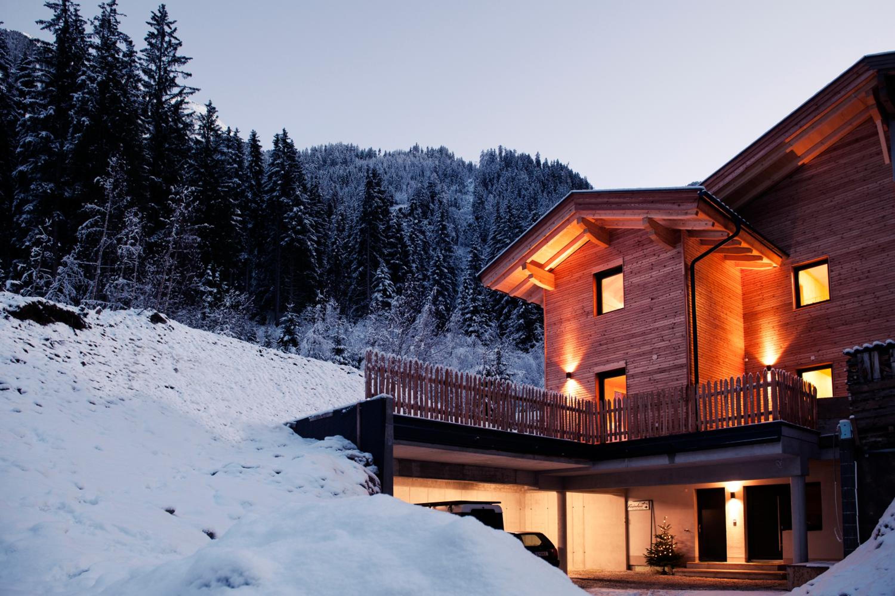 Ferienhaus zum Stubaier Gletscher - WALD view 4