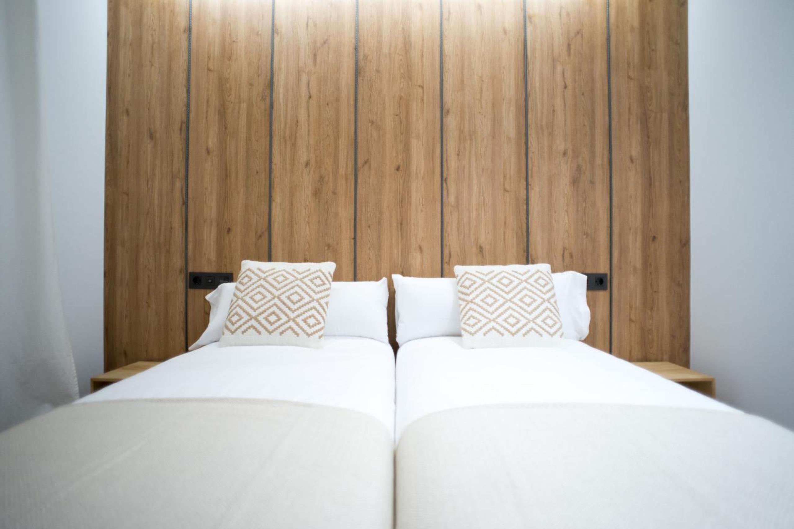 Cantabric Plaza / Iberorent Apartments