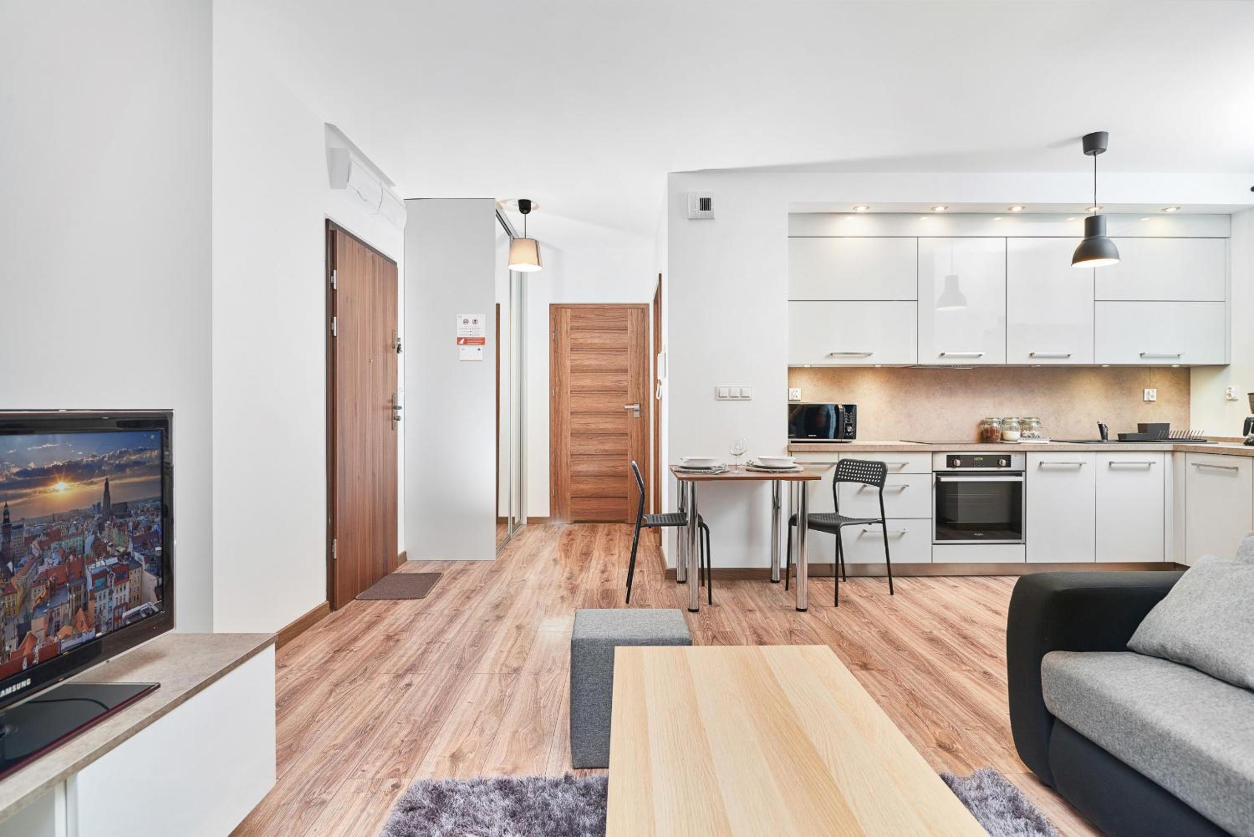 Exclusive Apartments Tęczowa with underground PARKING by Noclegi Renters, photo 44