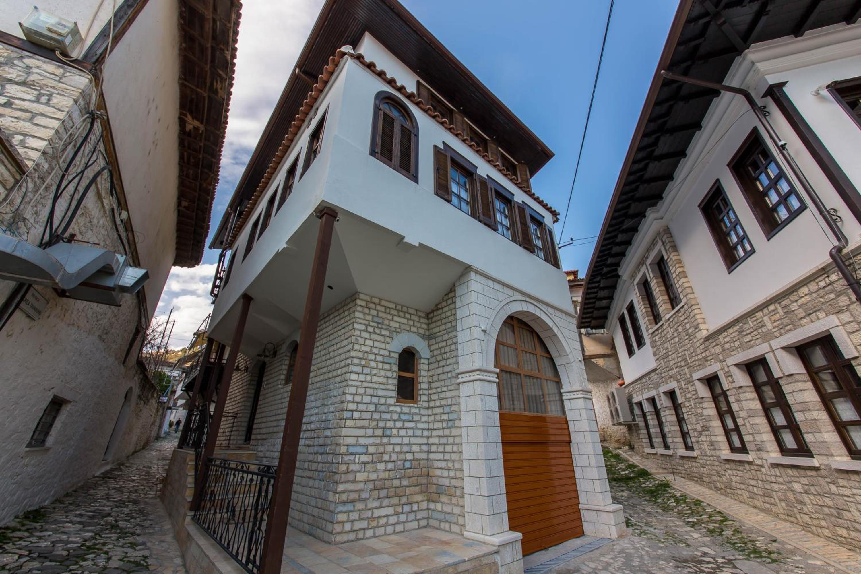 Hotel Heraklis Hotel - Image 1