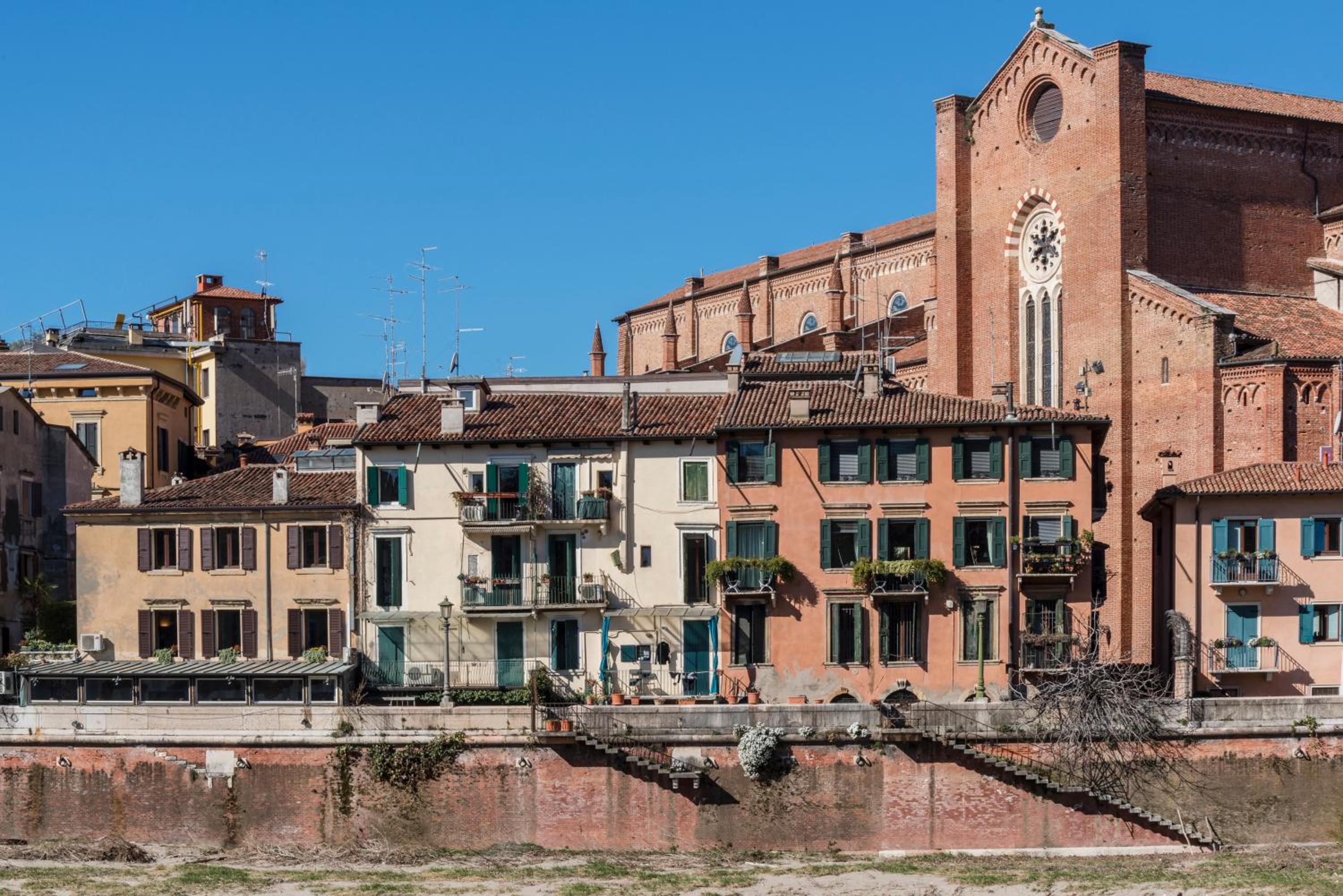 Ponte Postumio Home