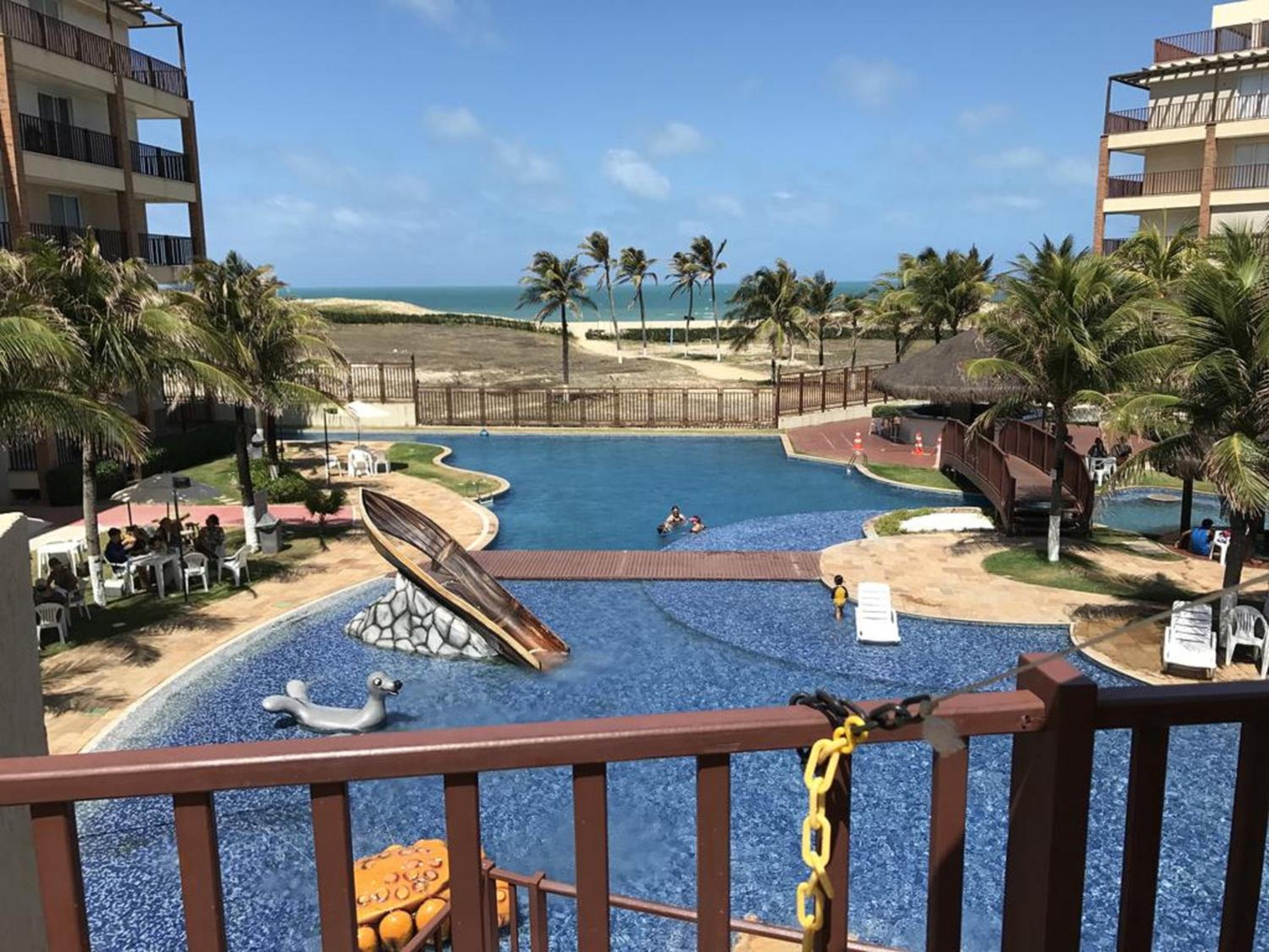 Apartamento Completo no Beach Living Porto das Dunas - Apto Luxo