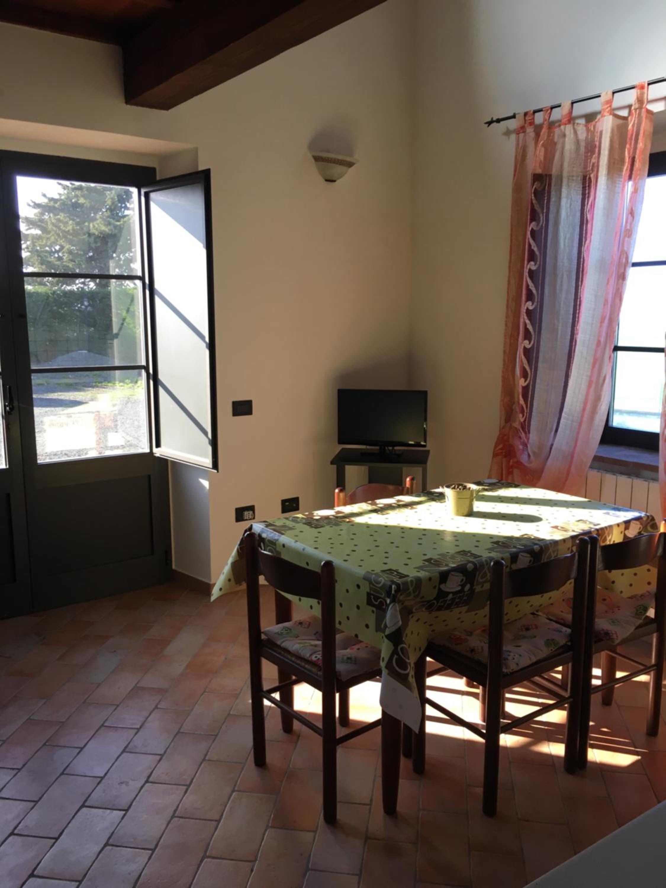 Casale Poggio Meone view 4