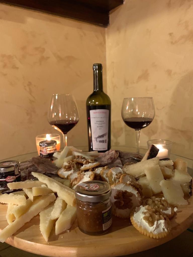 Agriturismo Wine Casale Villa Chiara view 4