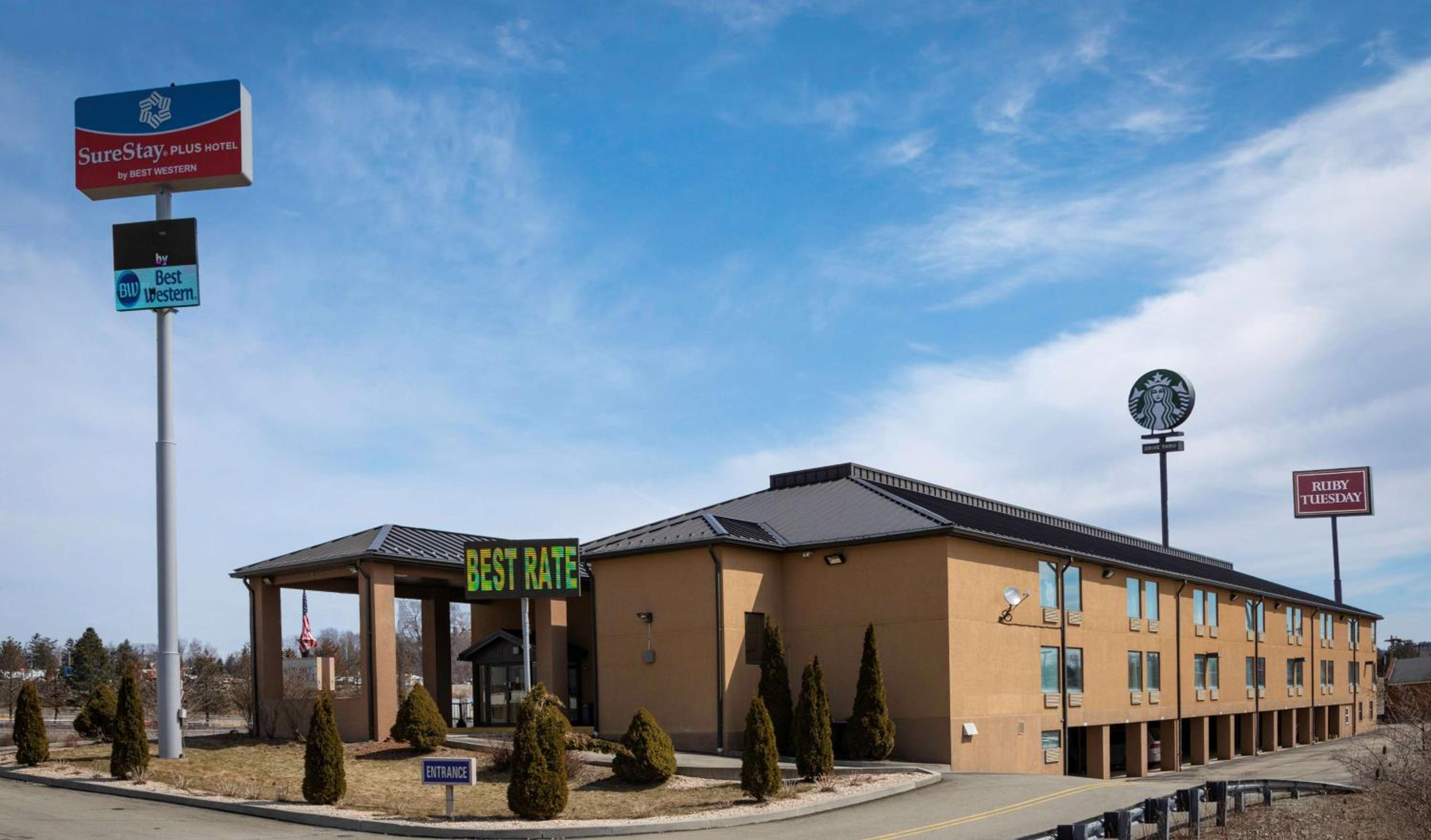 Somerset Vacations - Wingate by Wyndham Somerset - Property Image 1