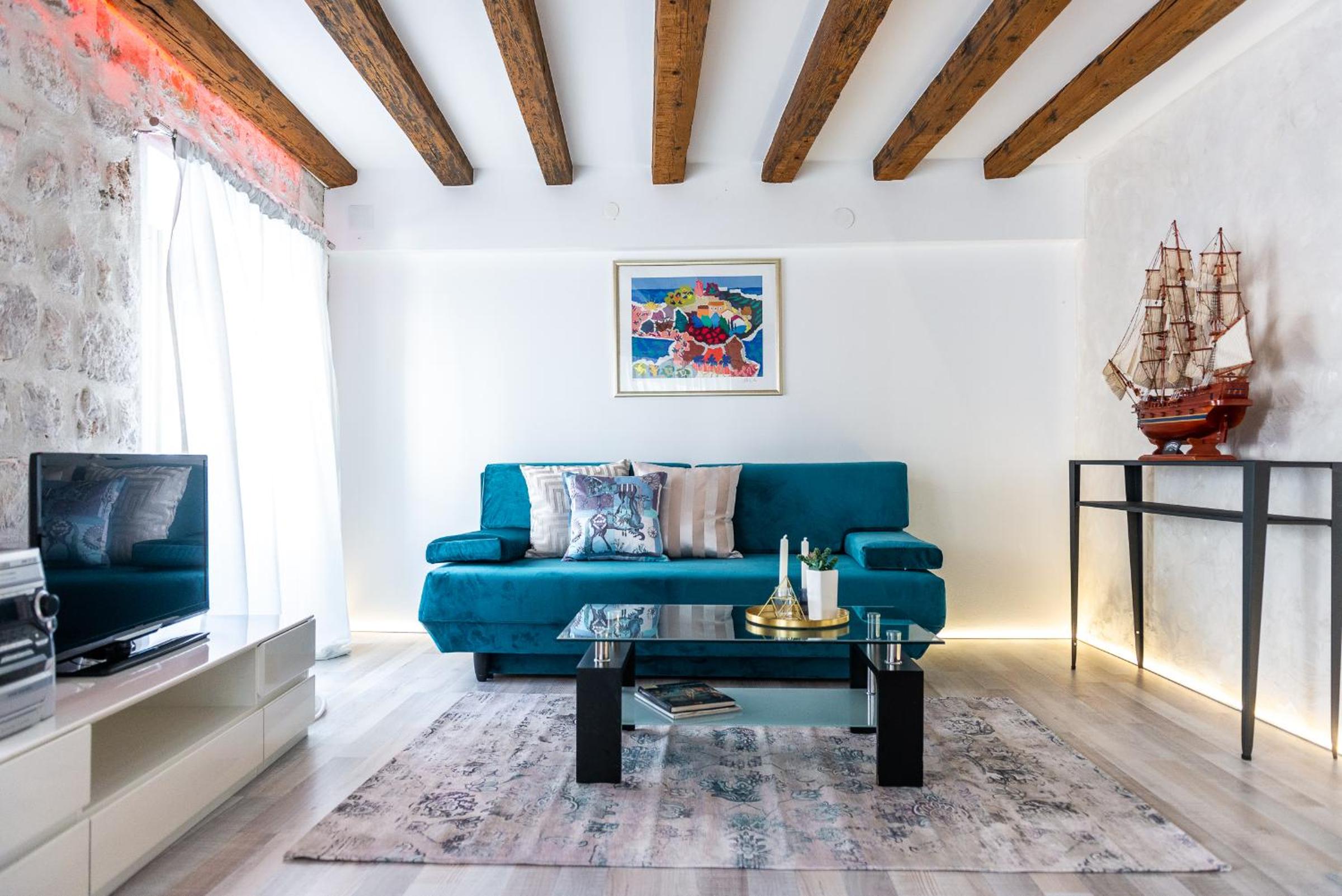 Apartment 4 You