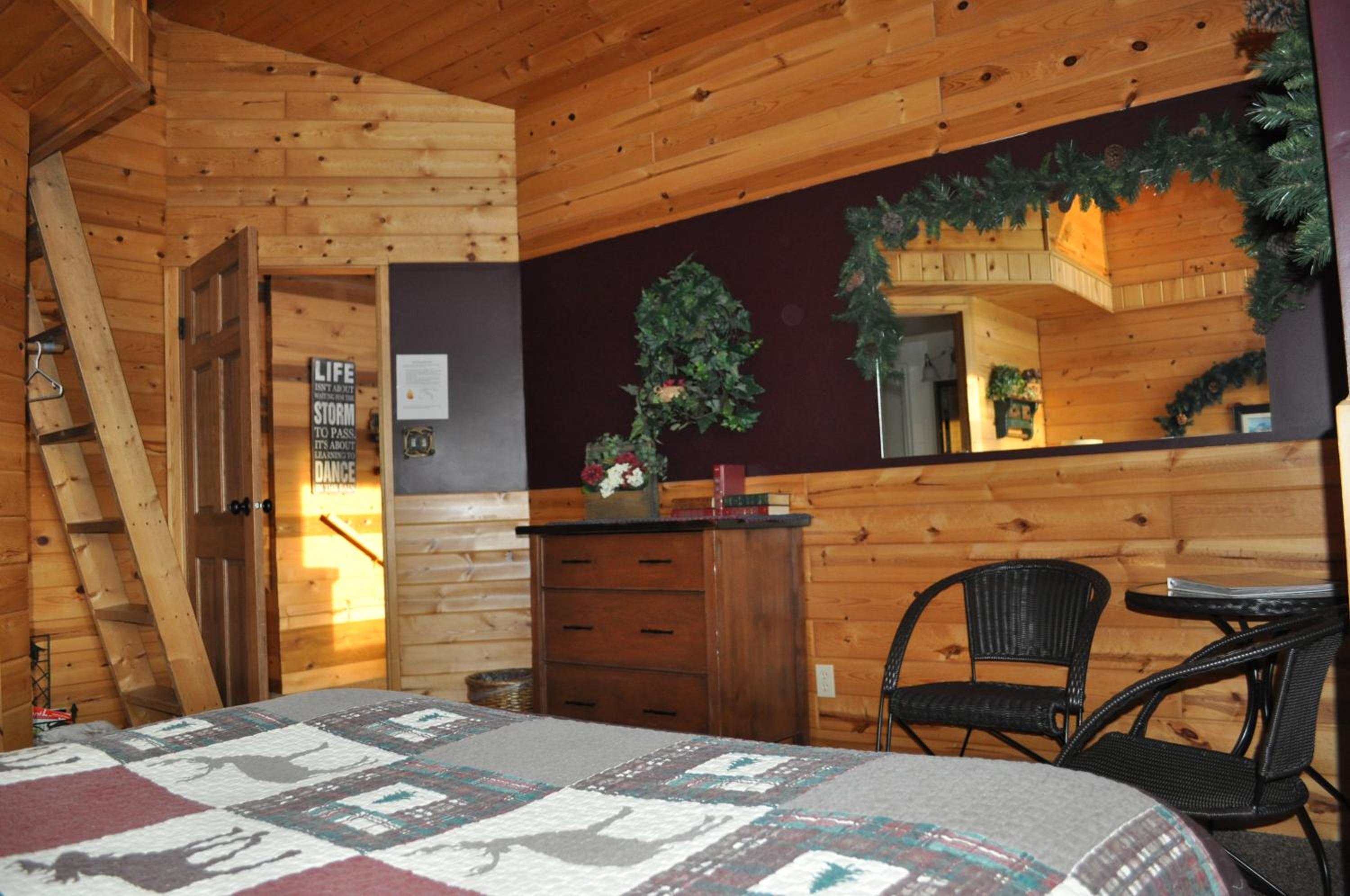 Rocky Ridge Country Lodge