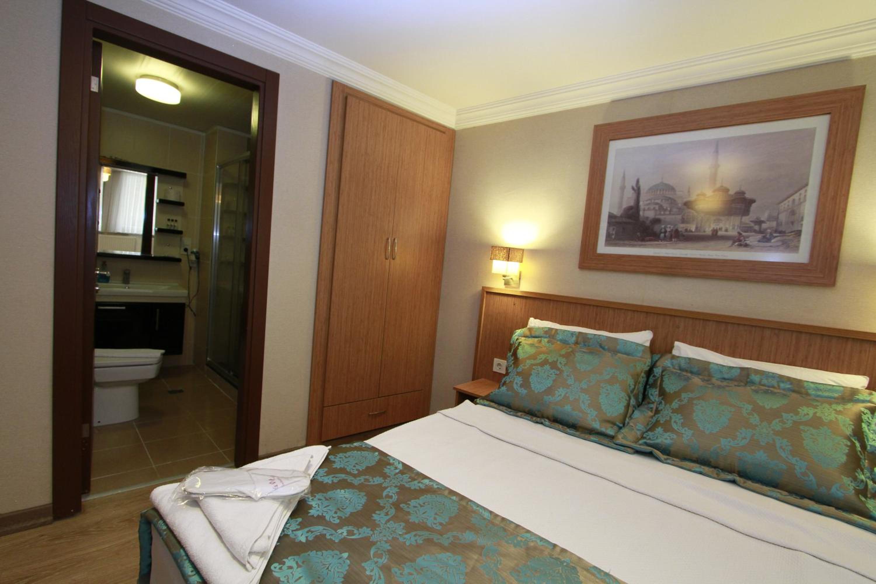 Agora Boutique Hotel & Bistro - Image 49