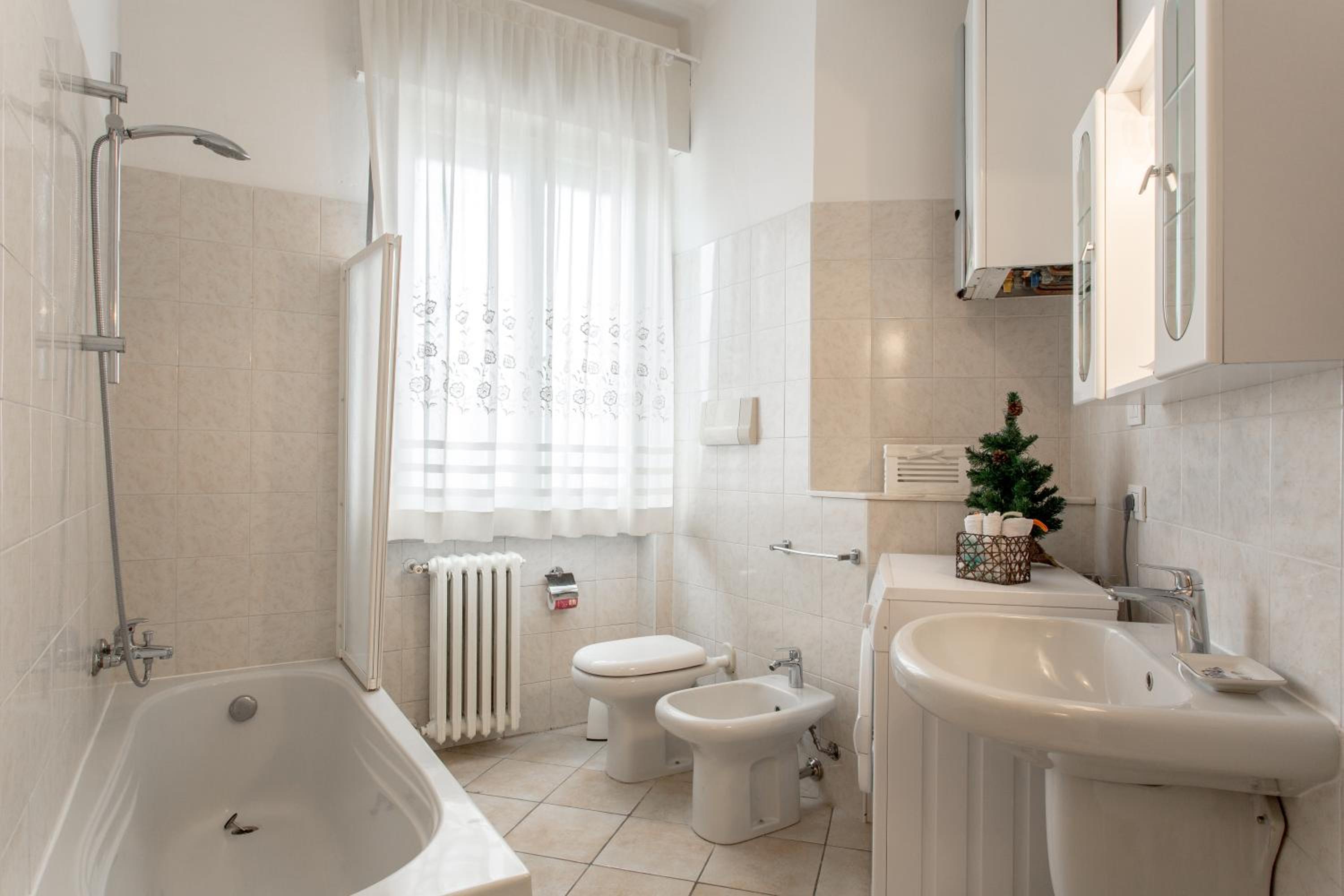 PeschieraHome Apartments view 4