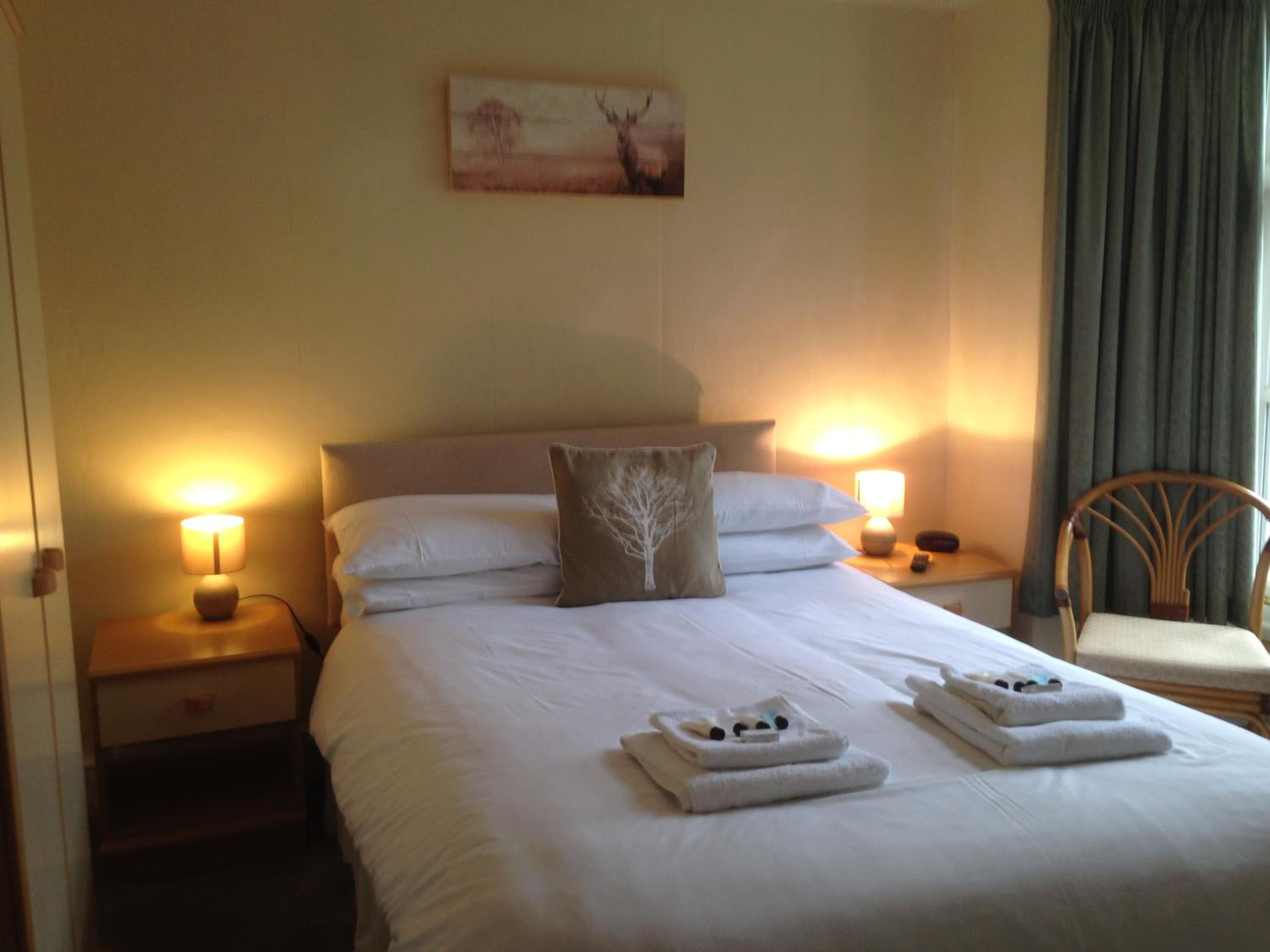 Lynton Vacations - The Crown Hotel - Property Image 6