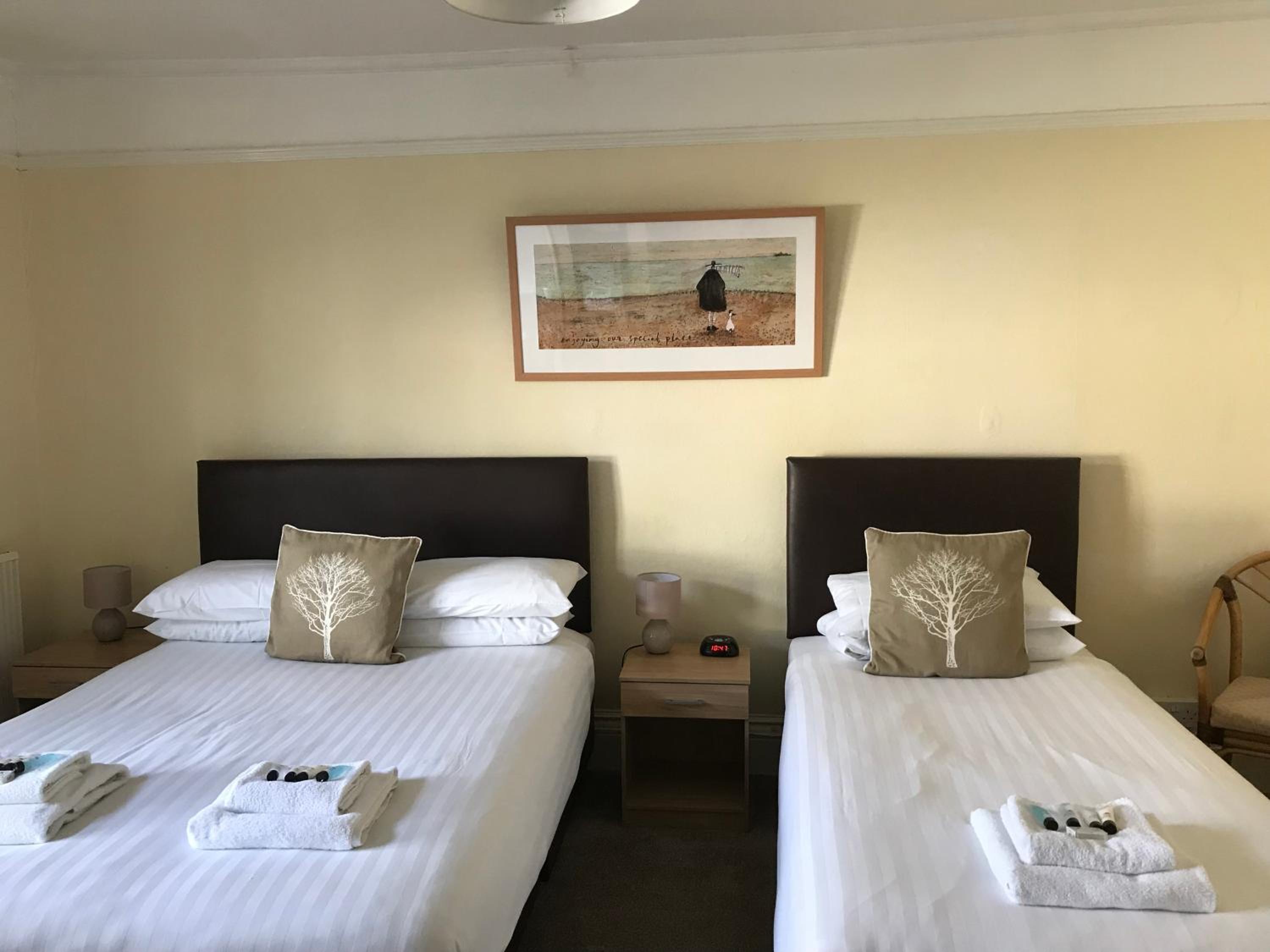 Lynton Vacations - The Crown Hotel - Property Image 2